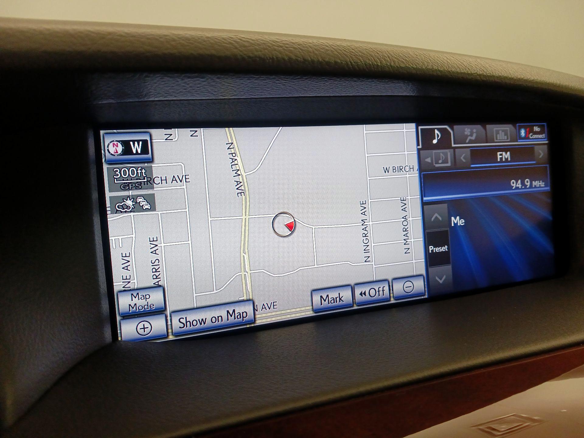 Thumbnail: 2014 Lexus LS - 14