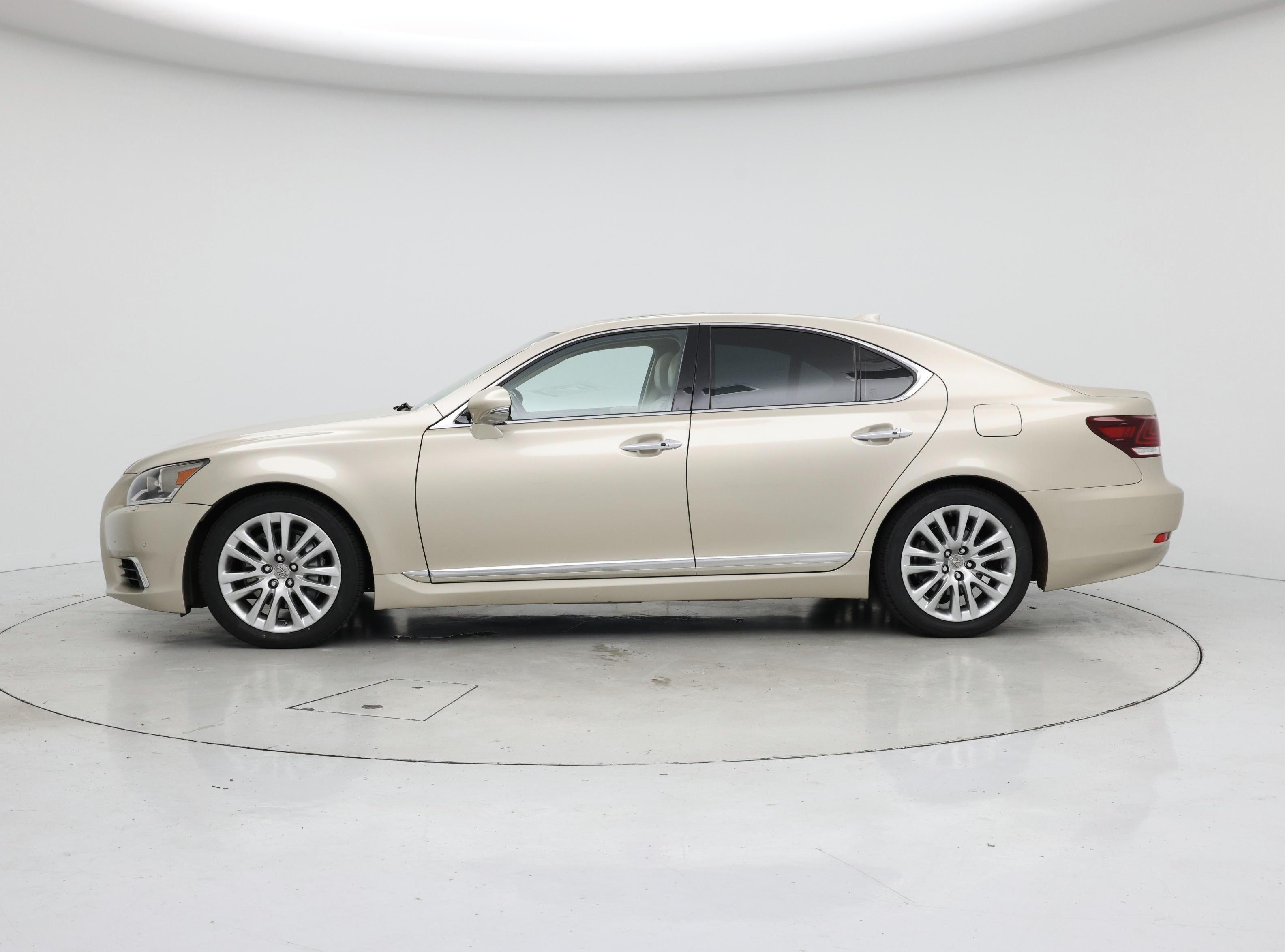 Thumbnail: 2014 Lexus LS - 3