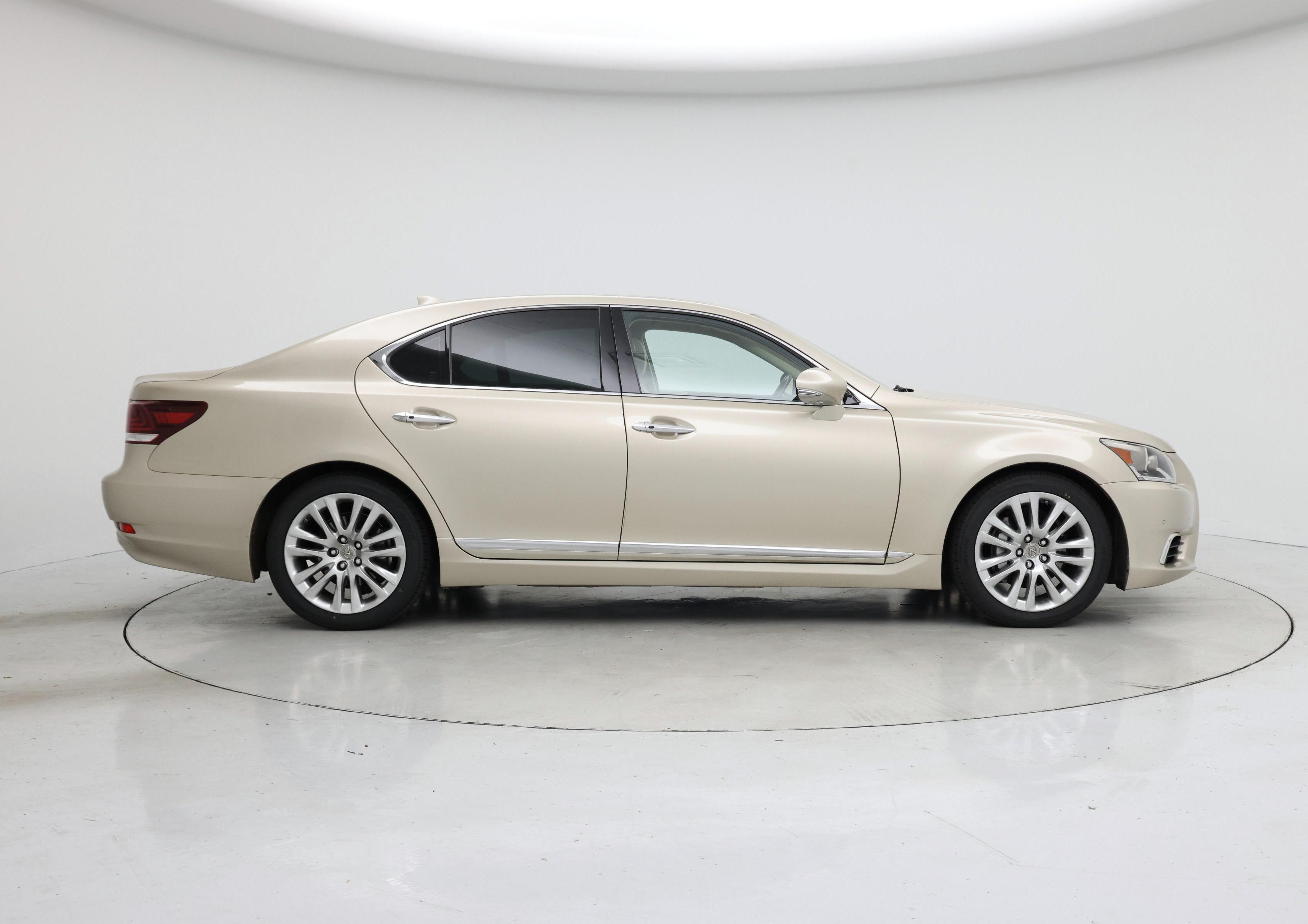 Thumbnail: 2014 Lexus LS - 7