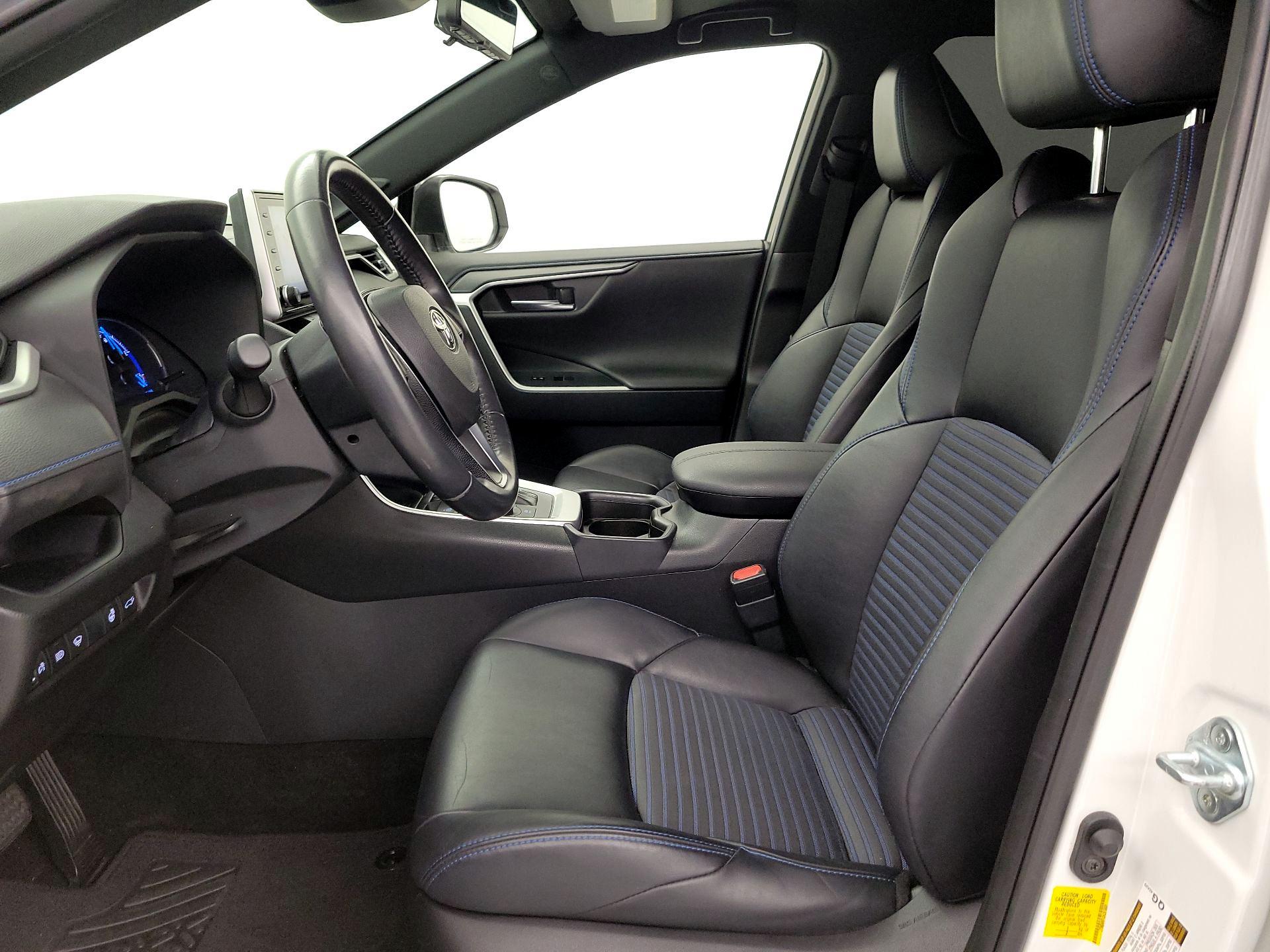 Thumbnail: 2019 Toyota RAV4 - 11