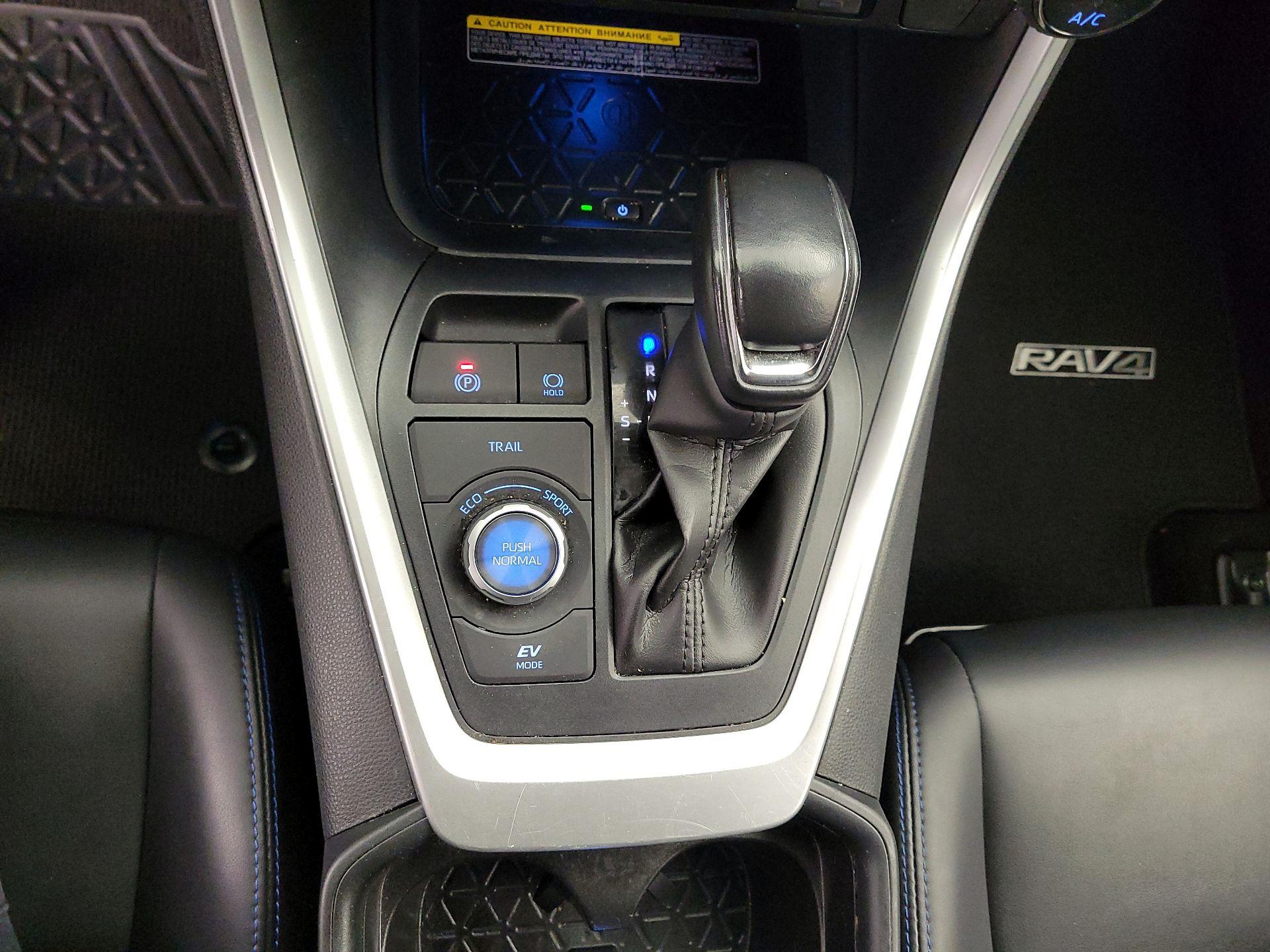 Thumbnail: 2019 Toyota RAV4 - 18
