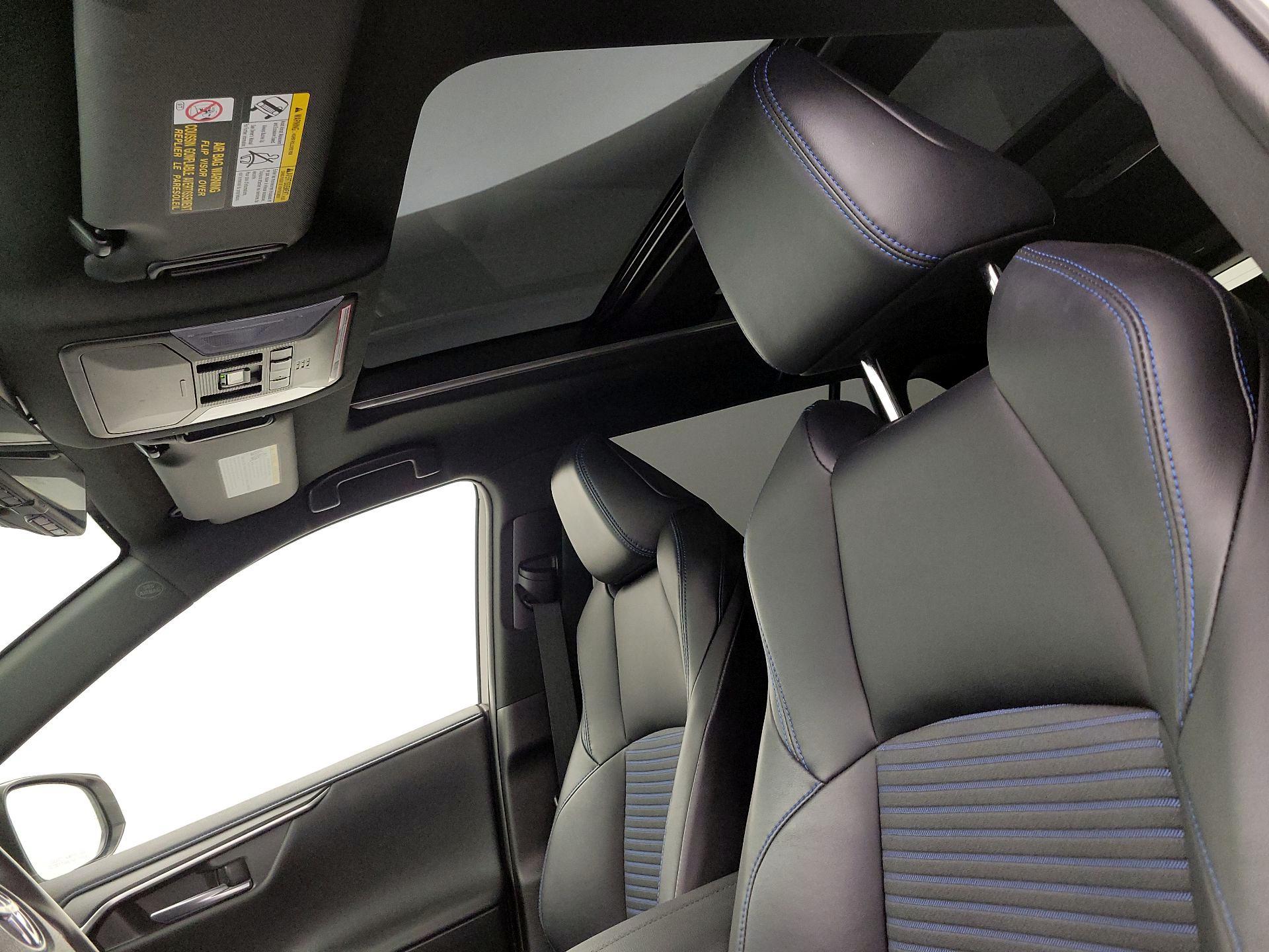Thumbnail: 2019 Toyota RAV4 - 20