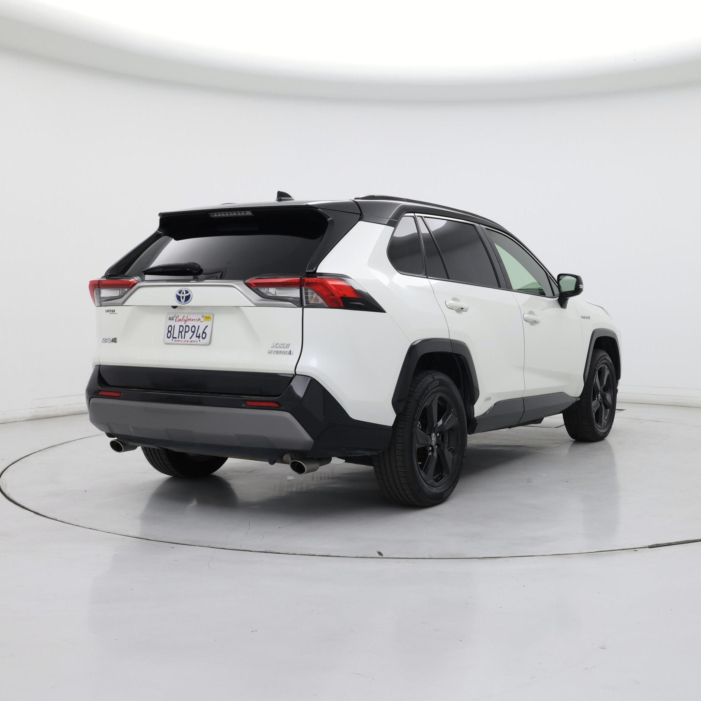 Thumbnail: 2019 Toyota RAV4 - 8