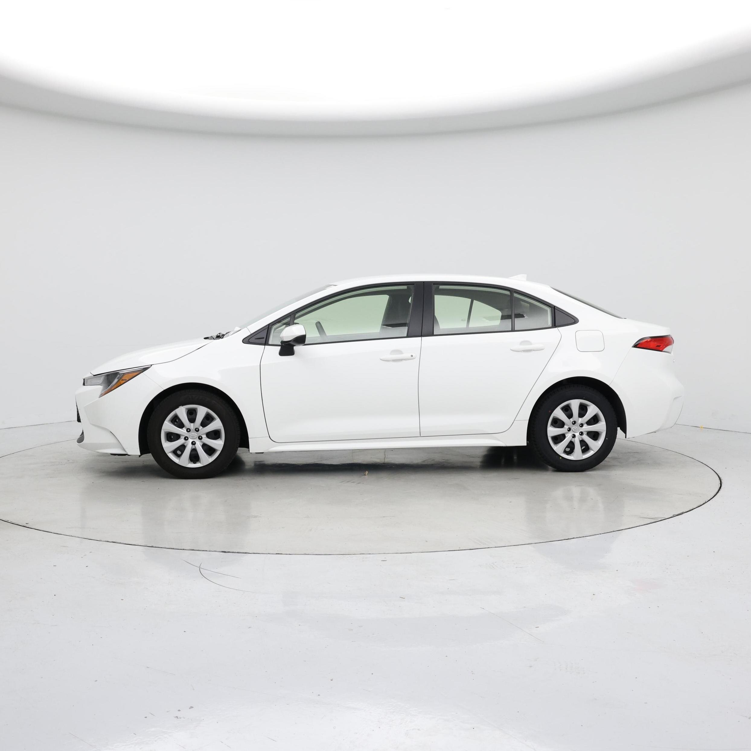 Thumbnail: 2022 Toyota Corolla - 3
