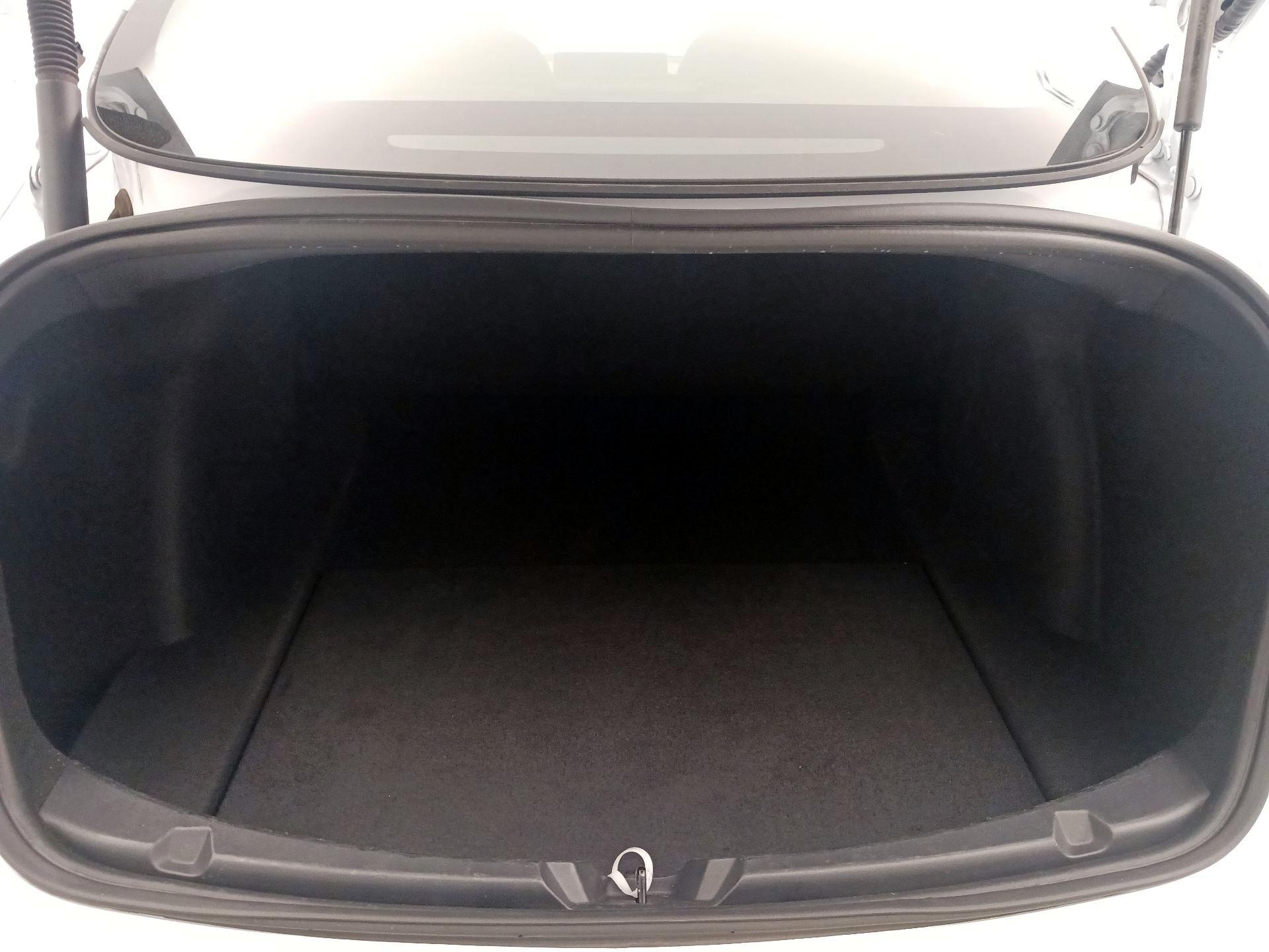 Thumbnail: 2022 Tesla Model 3 - 20