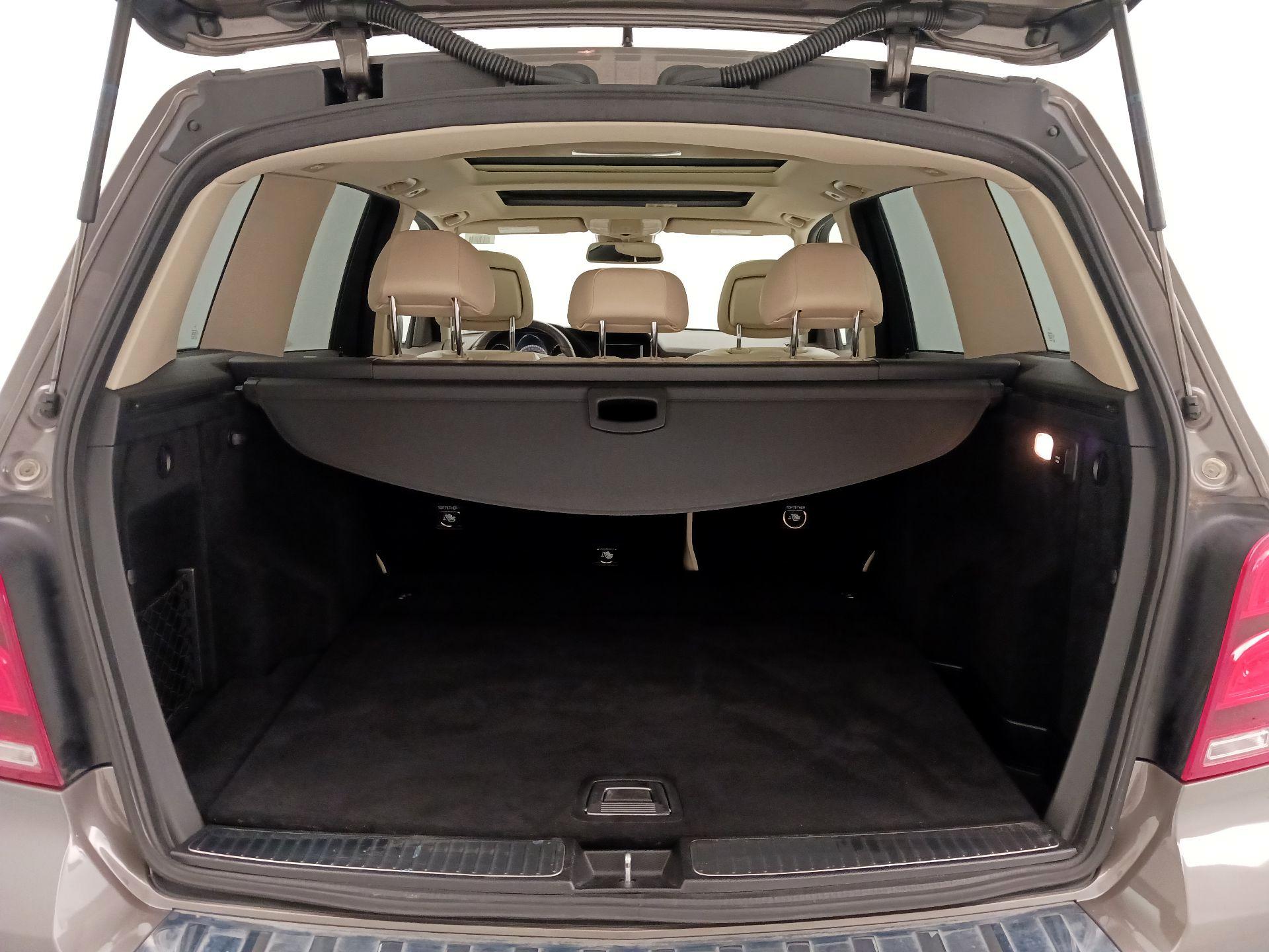 Thumbnail: 2015 Mercedes-Benz GLK - 19