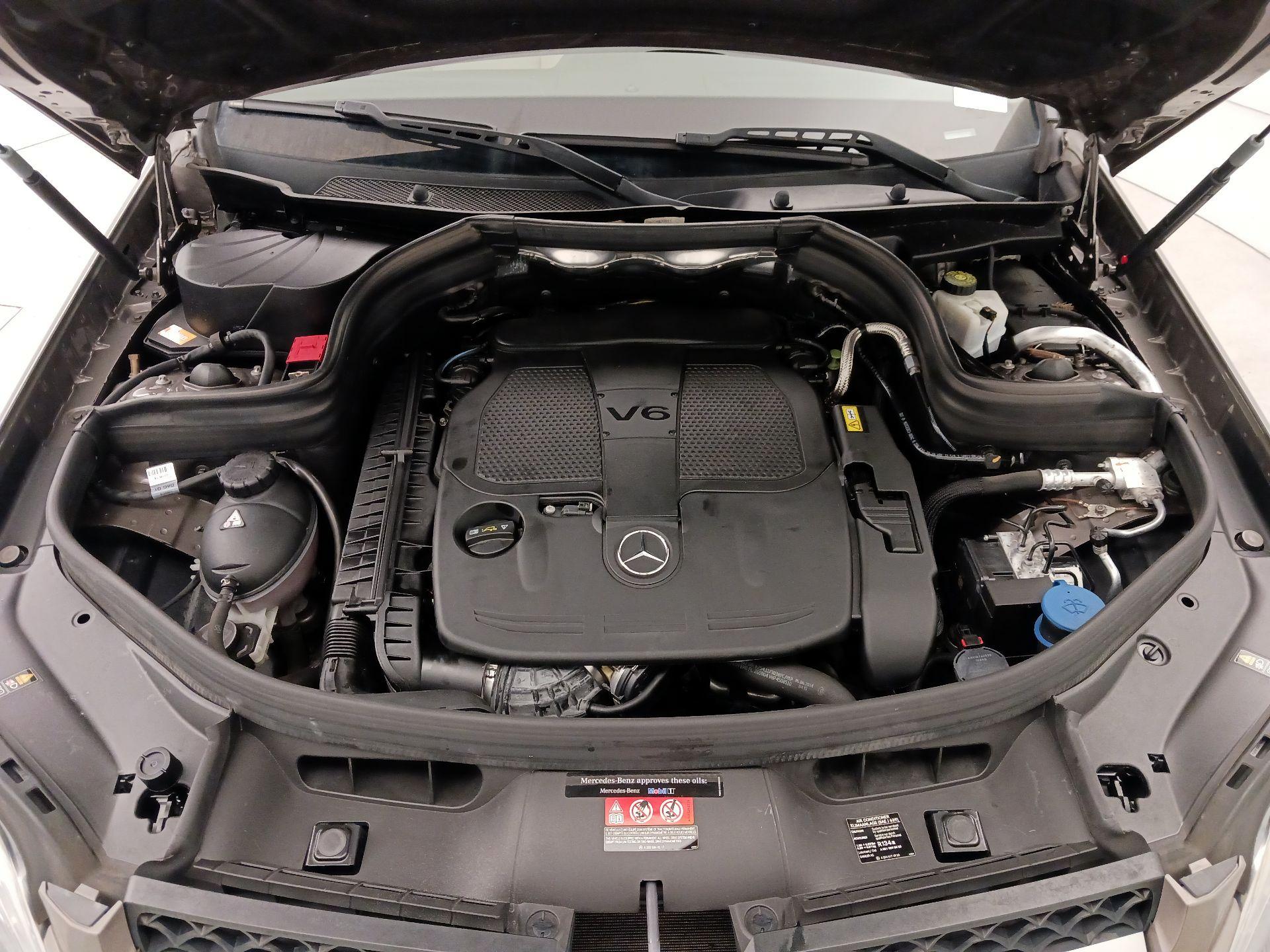 Thumbnail: 2015 Mercedes-Benz GLK - 20