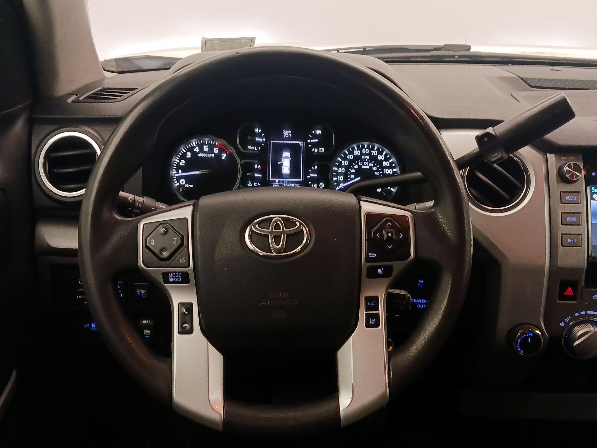 Thumbnail: 2019 Toyota Tundra - 10
