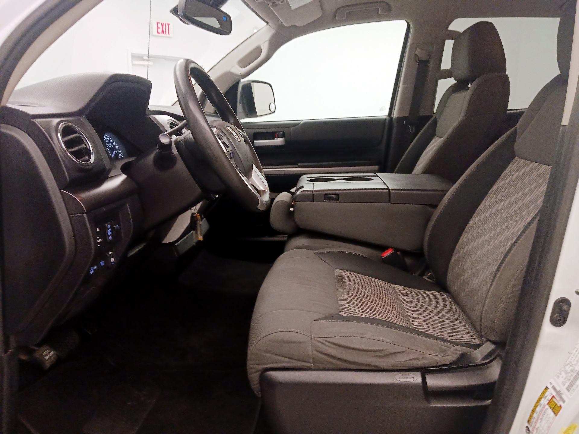 Thumbnail: 2019 Toyota Tundra - 11