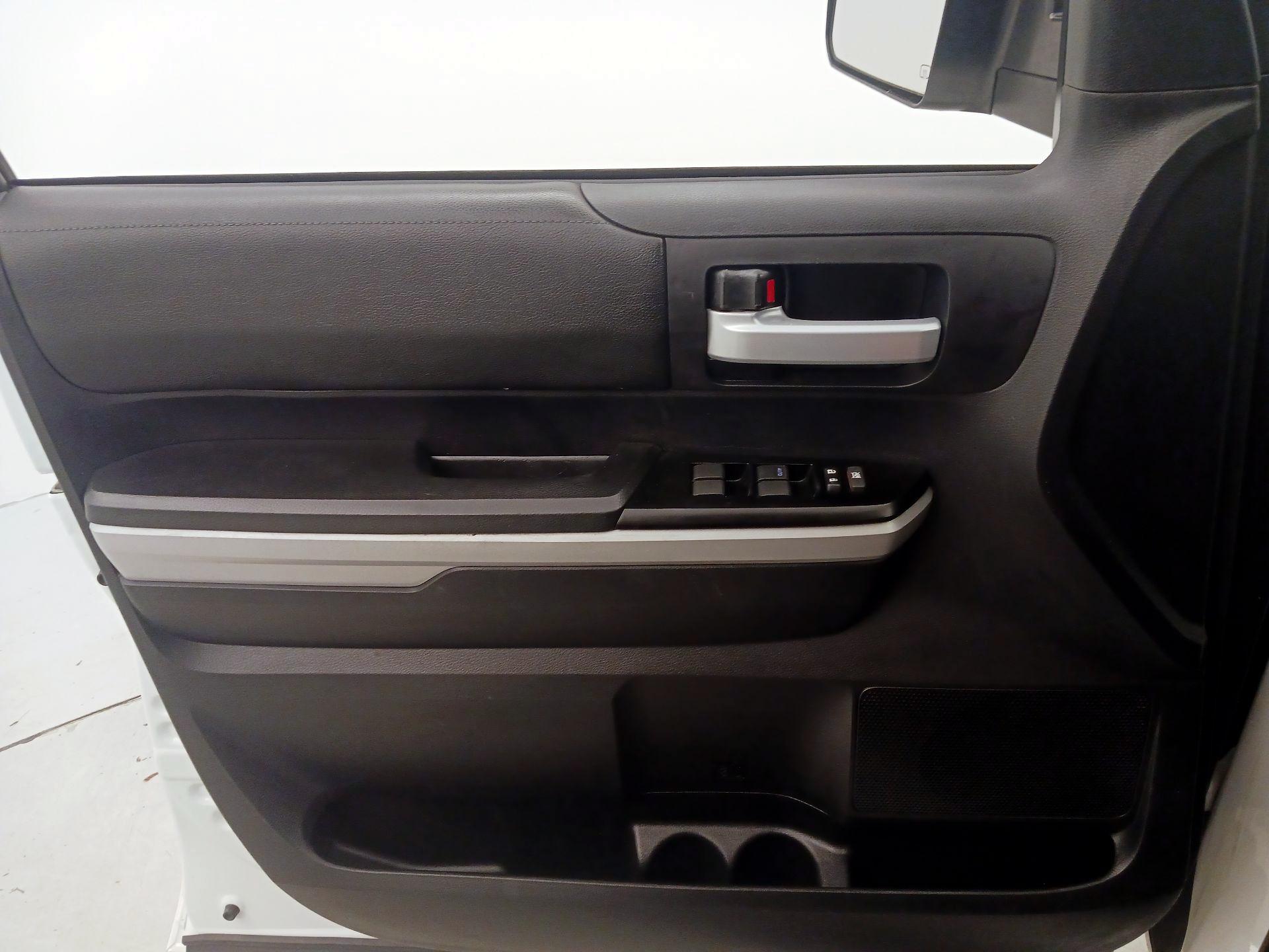 Thumbnail: 2019 Toyota Tundra - 12