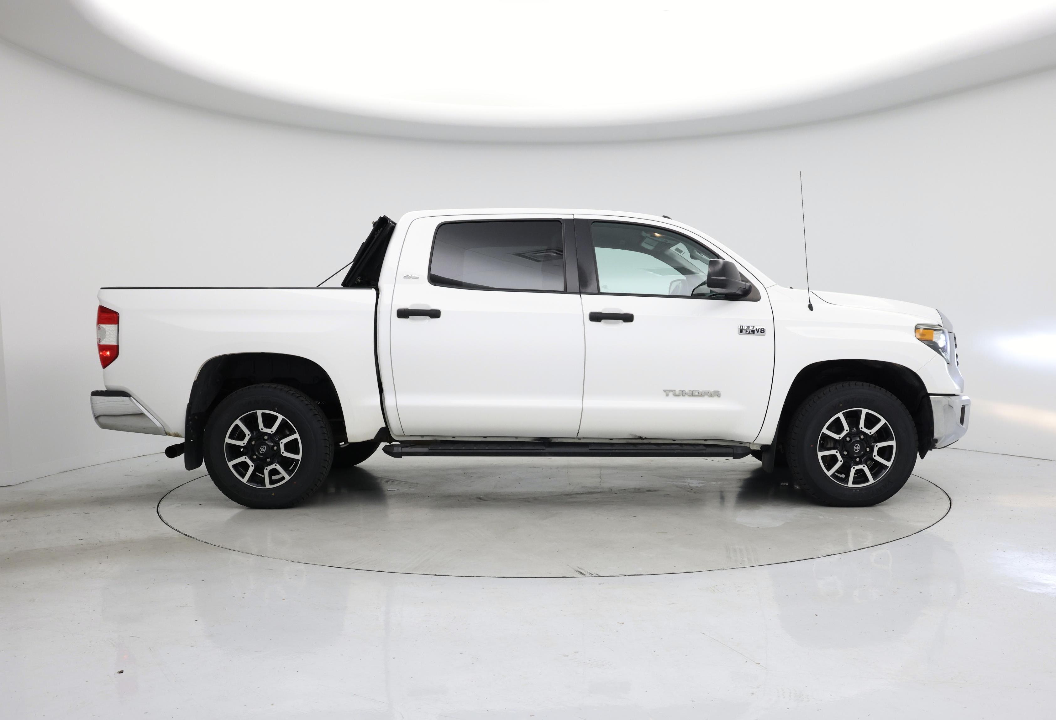 Thumbnail: 2019 Toyota Tundra - 7