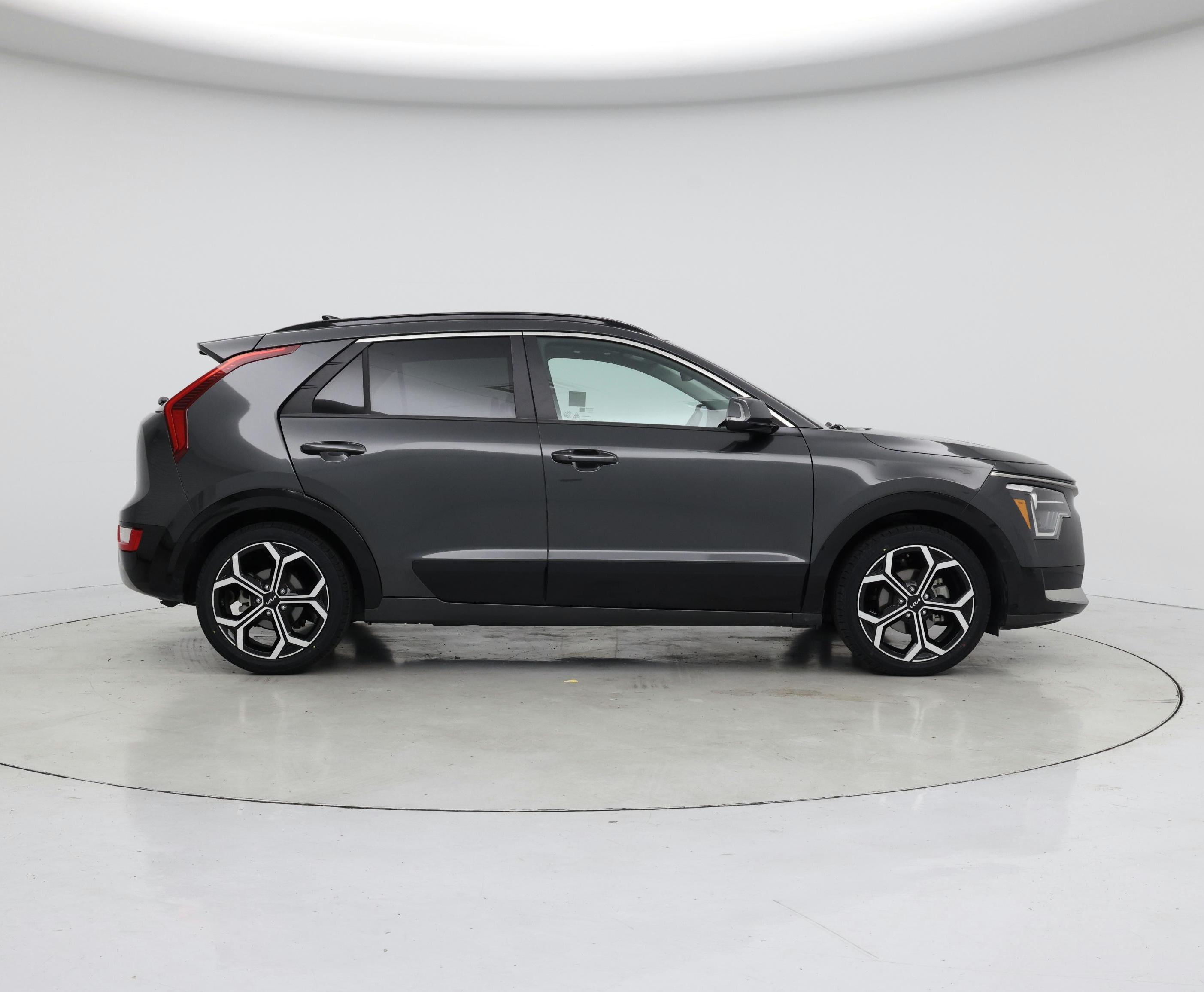Thumbnail: 2023 Kia Niro - 7