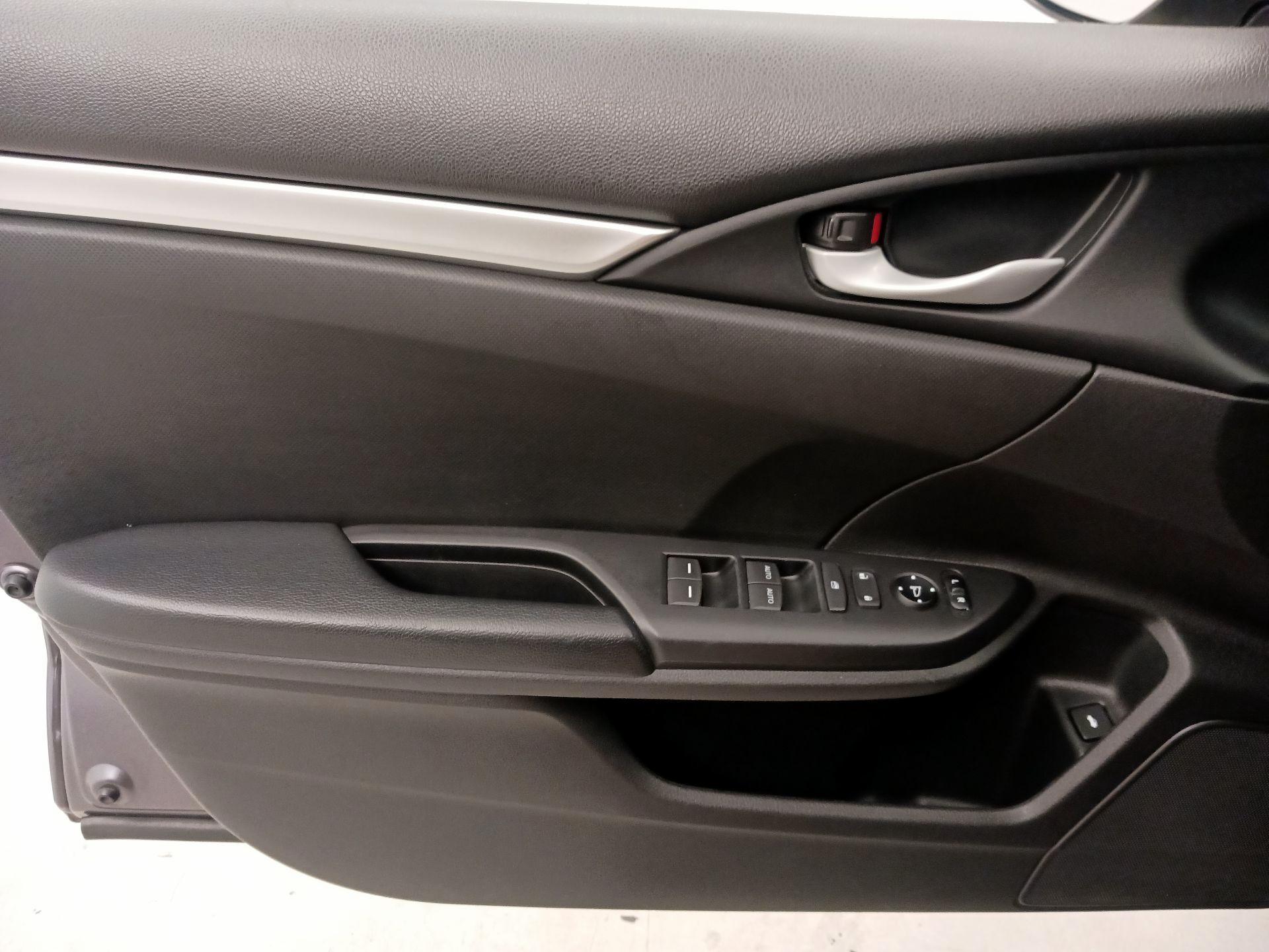 Thumbnail: 2019 Honda Civic - 12
