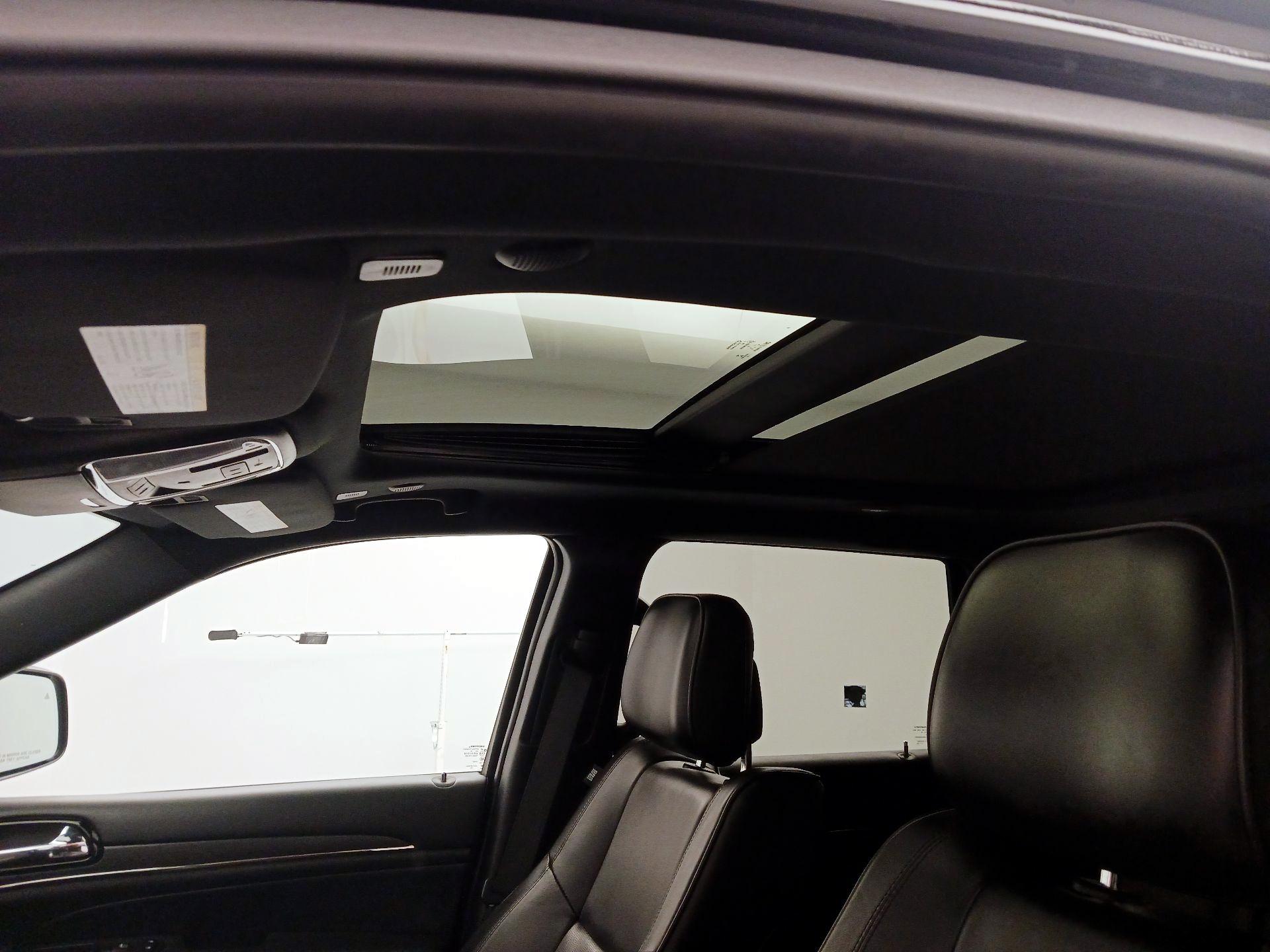 Thumbnail: 2020 Jeep Grand Cherokee - 19