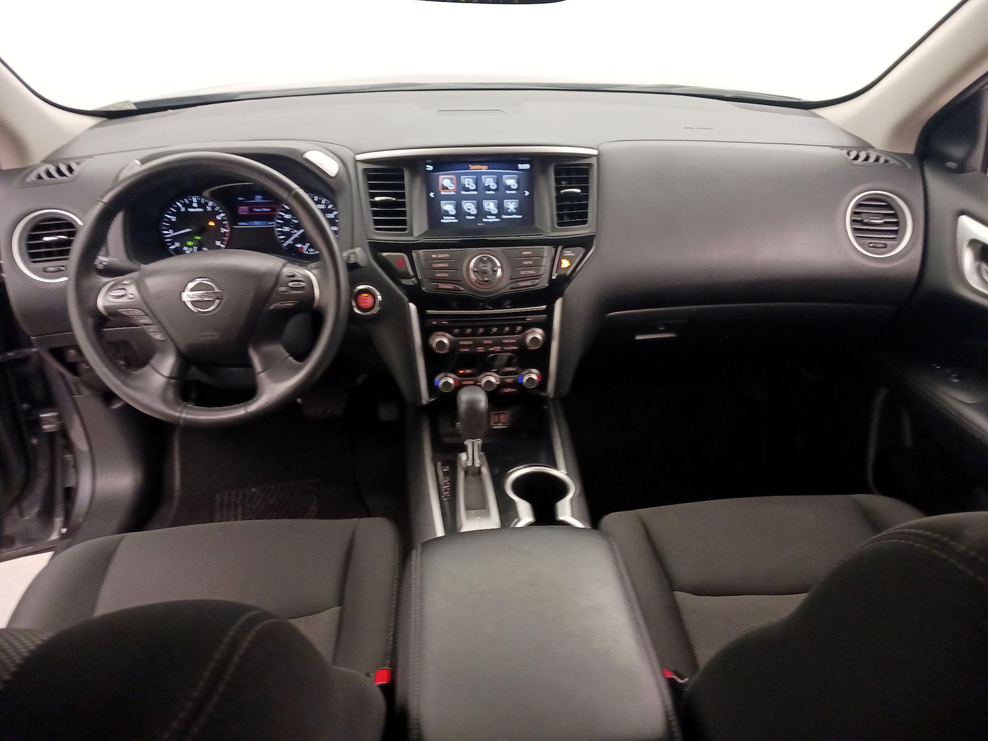 Thumbnail: 2020 Nissan Pathfinder - 9