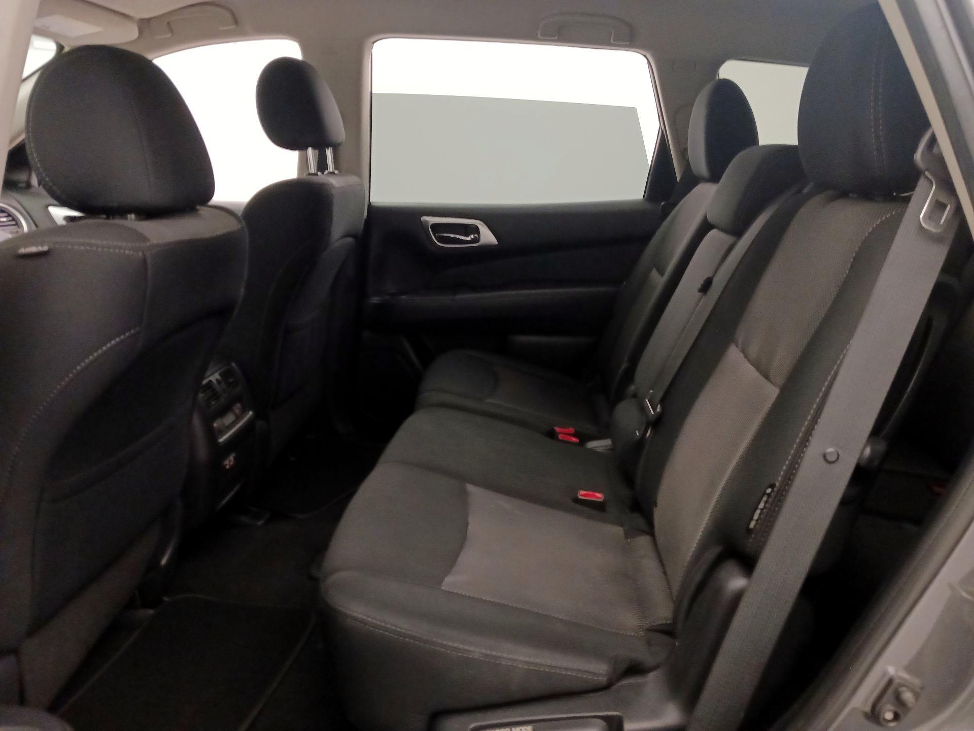 Thumbnail: 2020 Nissan Pathfinder - 19
