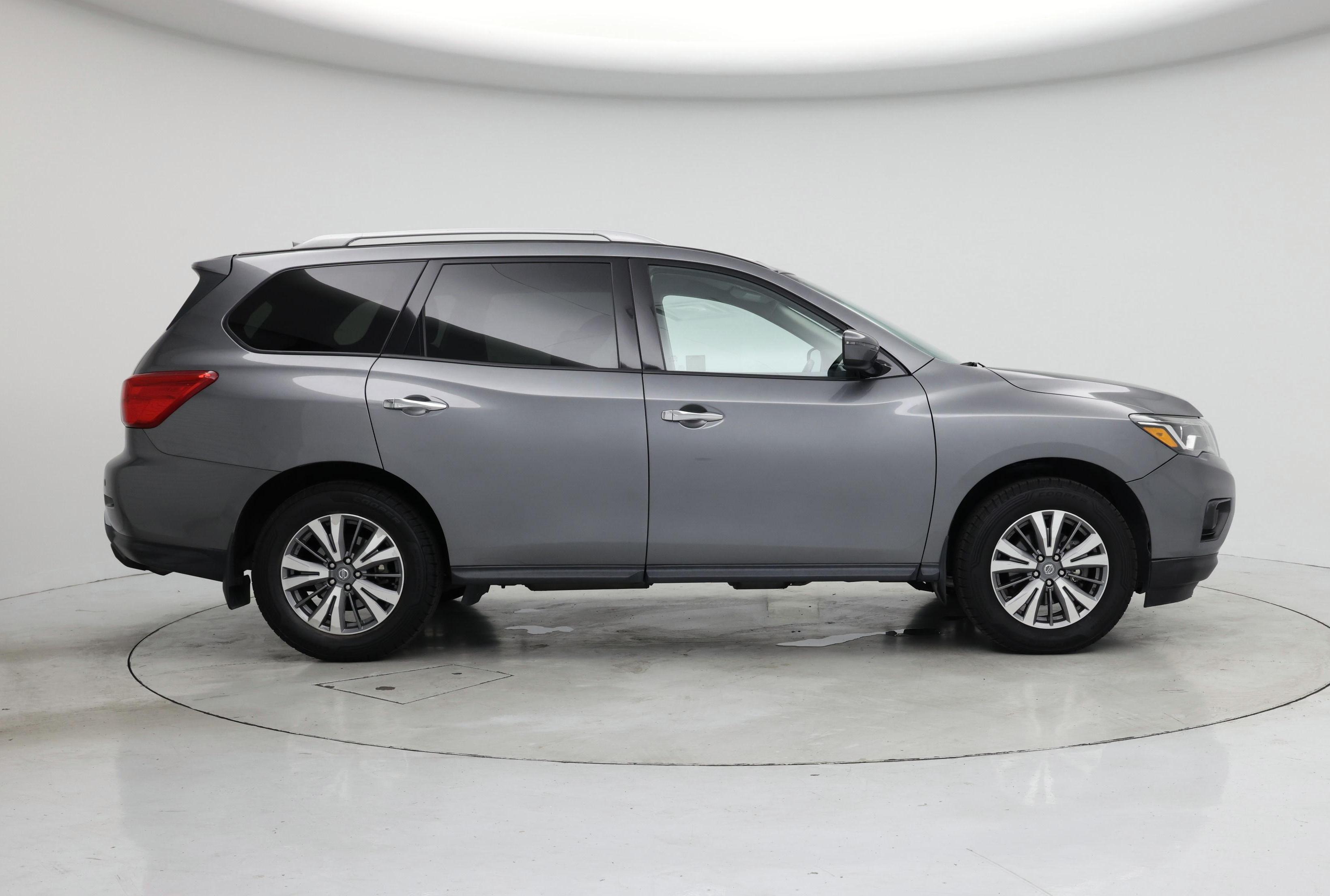 Thumbnail: 2020 Nissan Pathfinder - 7