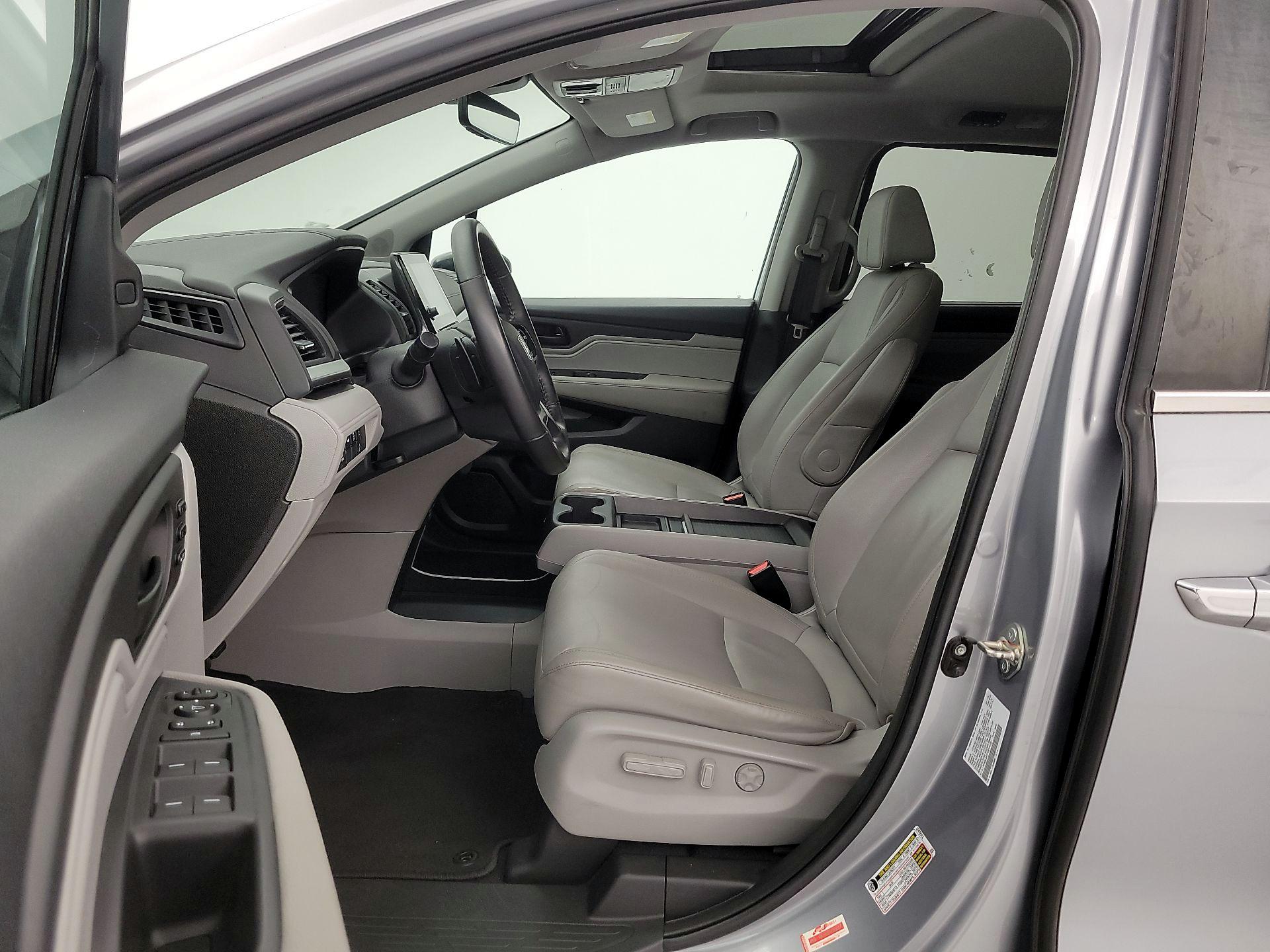 Thumbnail: 2019 Honda Odyssey - 11