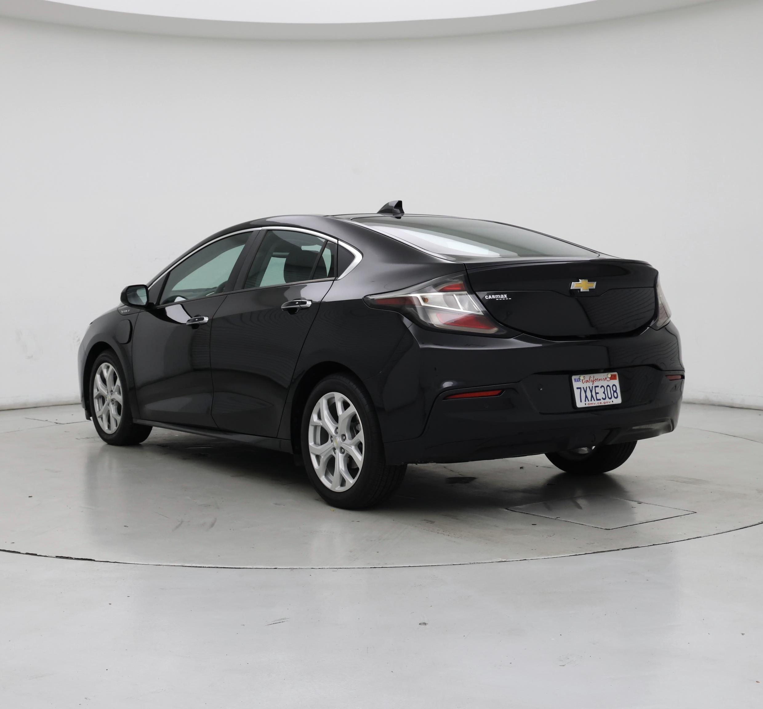 Thumbnail: 2017 Chevrolet Volt - 2