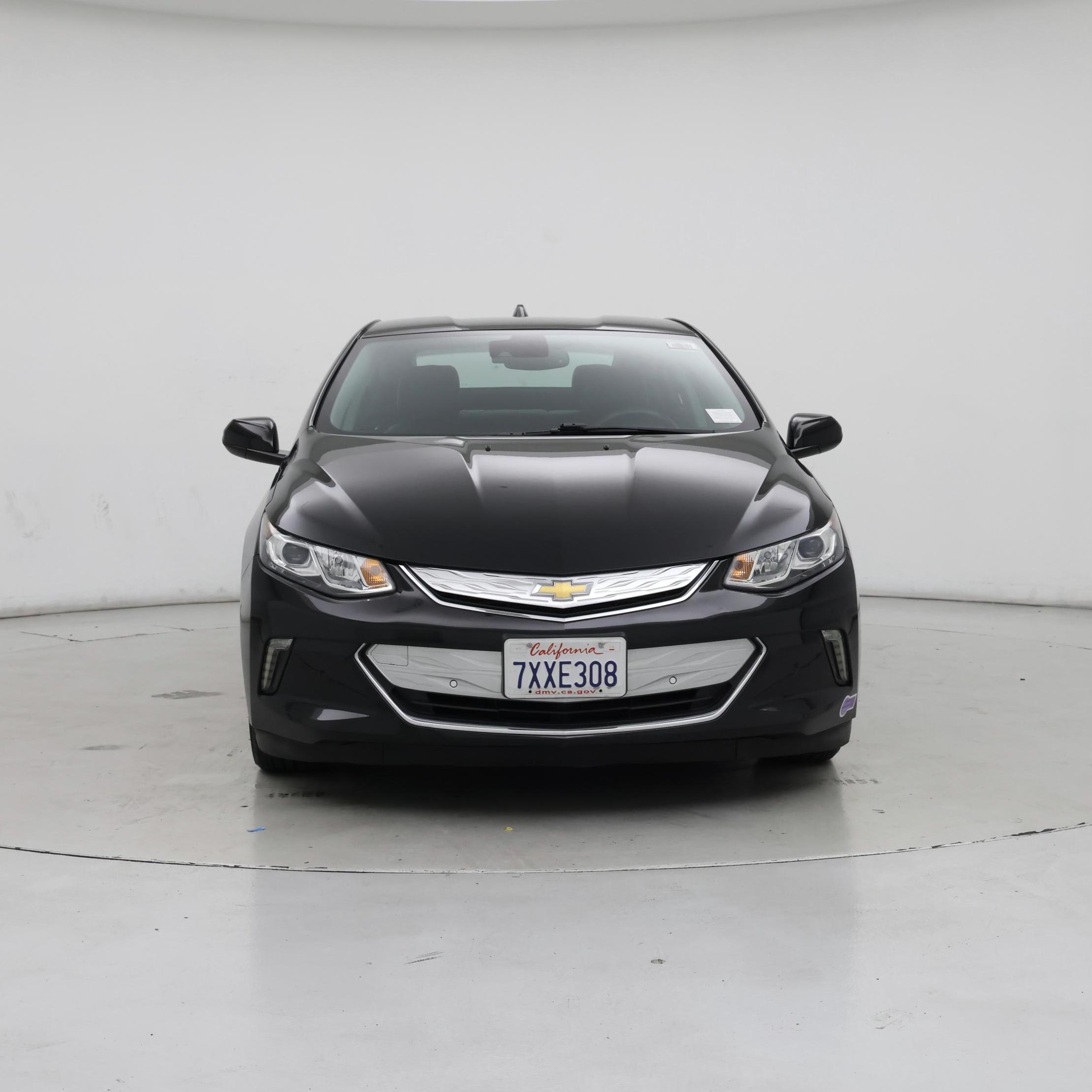 Thumbnail: 2017 Chevrolet Volt - 5