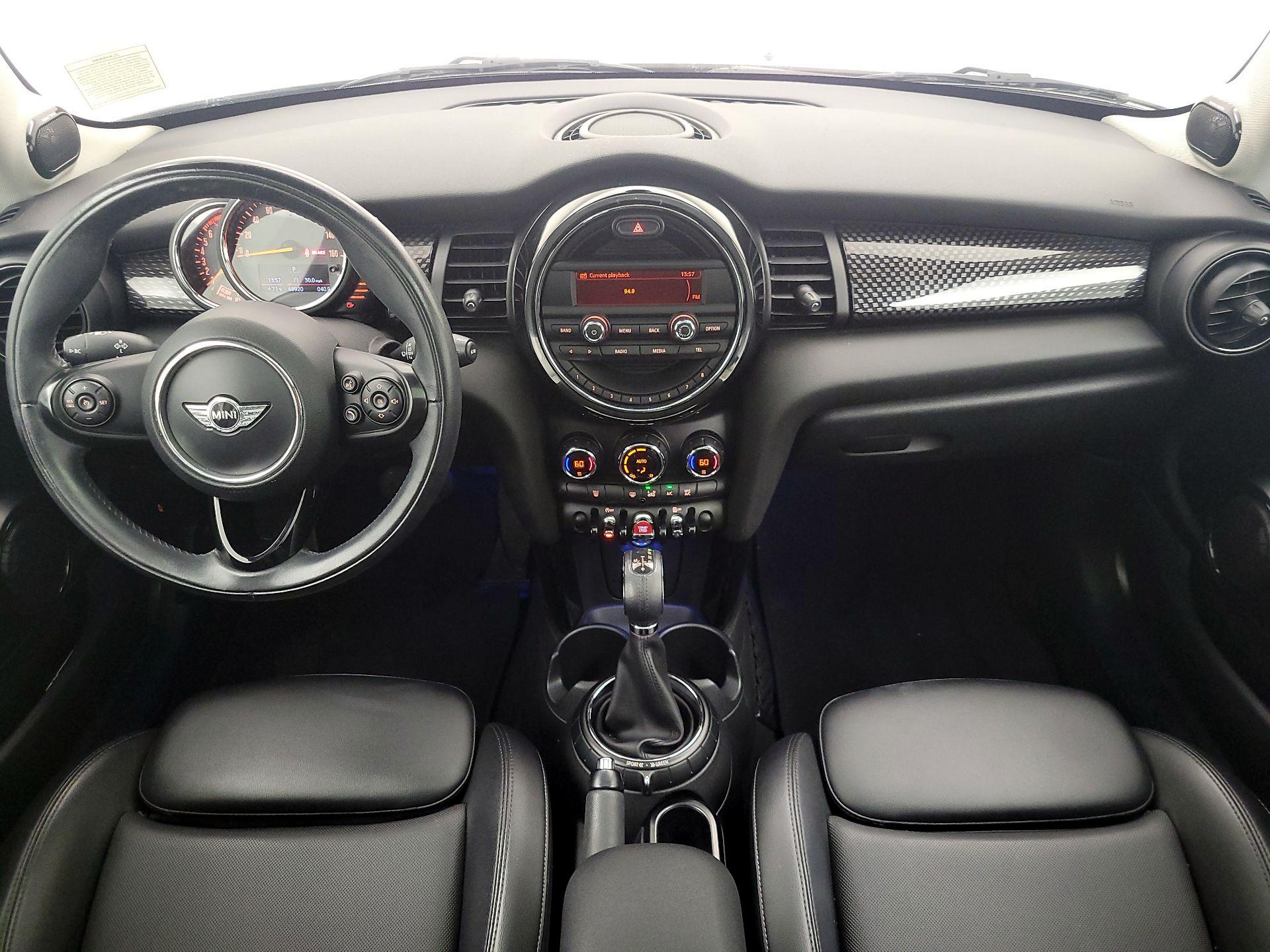 Thumbnail: 2016 MINI Cooper Hardtop - 9