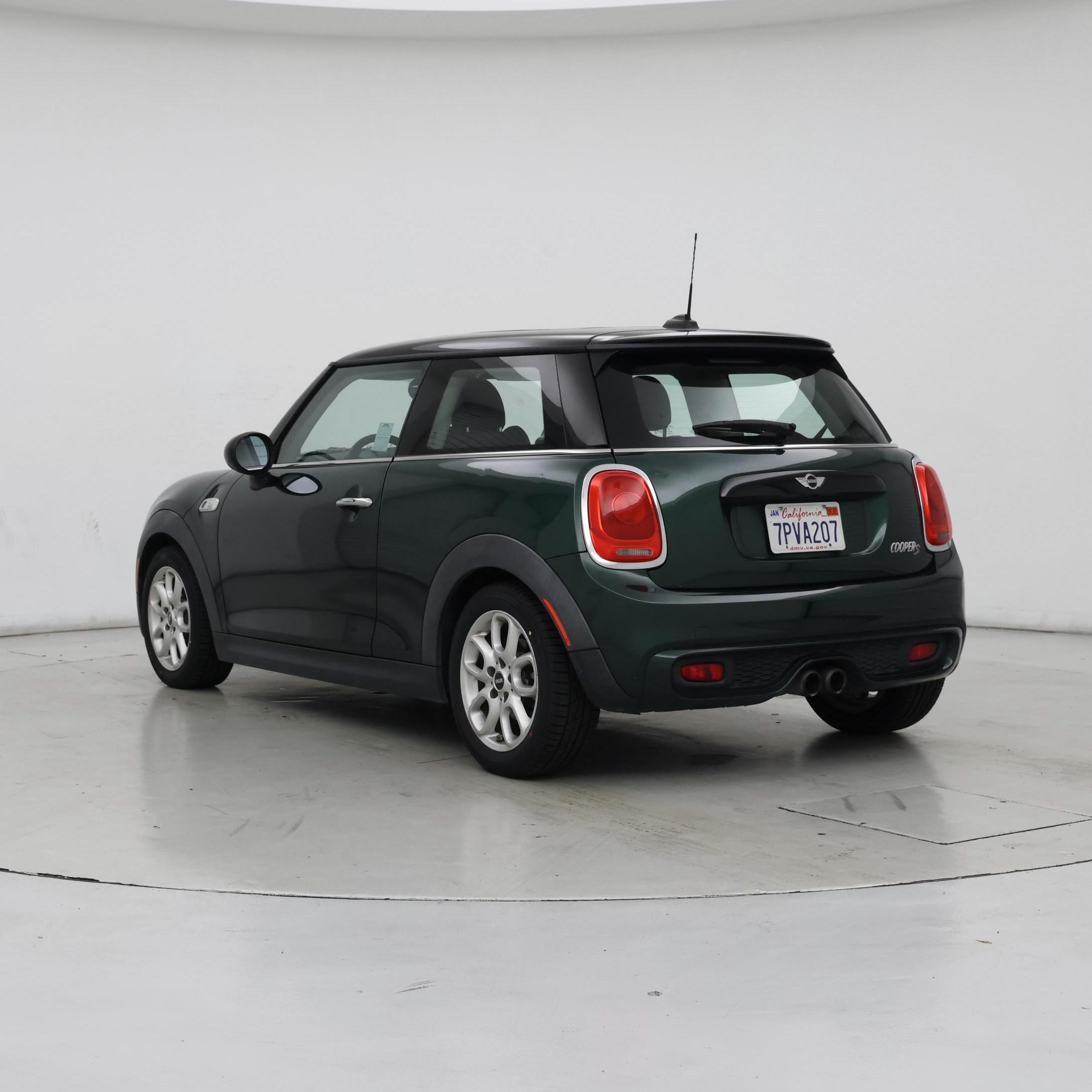 Thumbnail: 2016 MINI Cooper Hardtop - 2