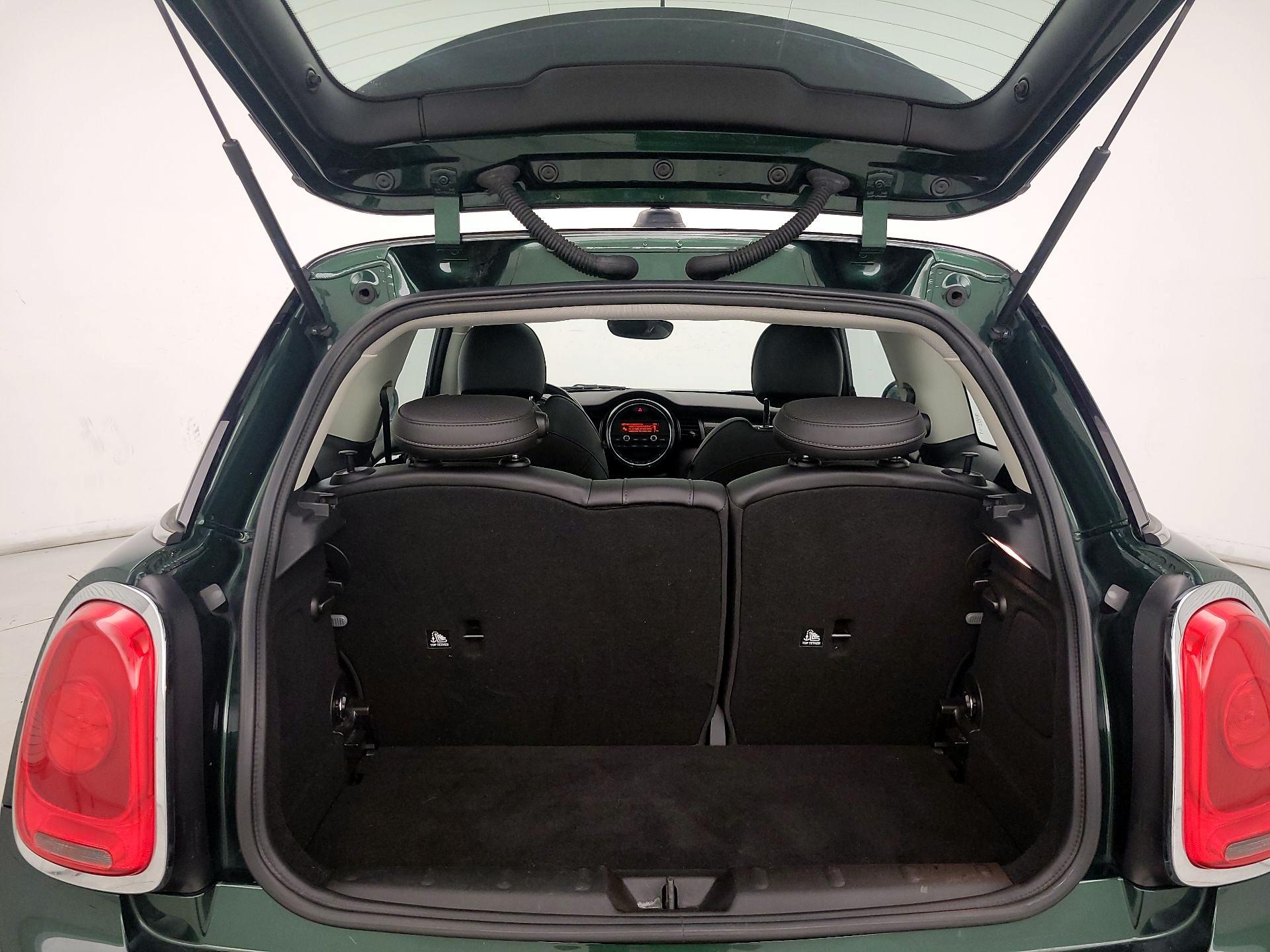 Thumbnail: 2016 MINI Cooper Hardtop - 20