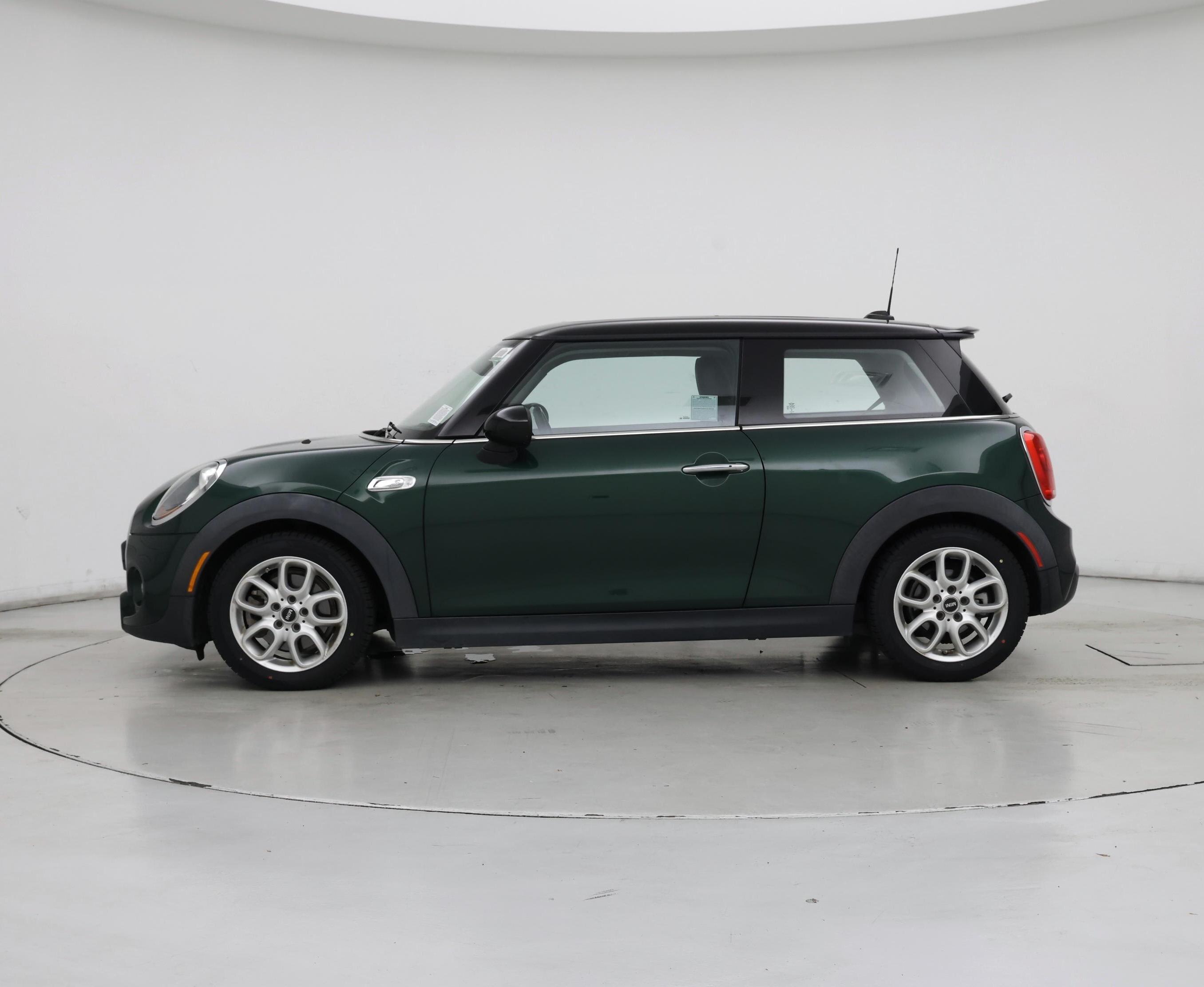 Thumbnail: 2016 MINI Cooper Hardtop - 3