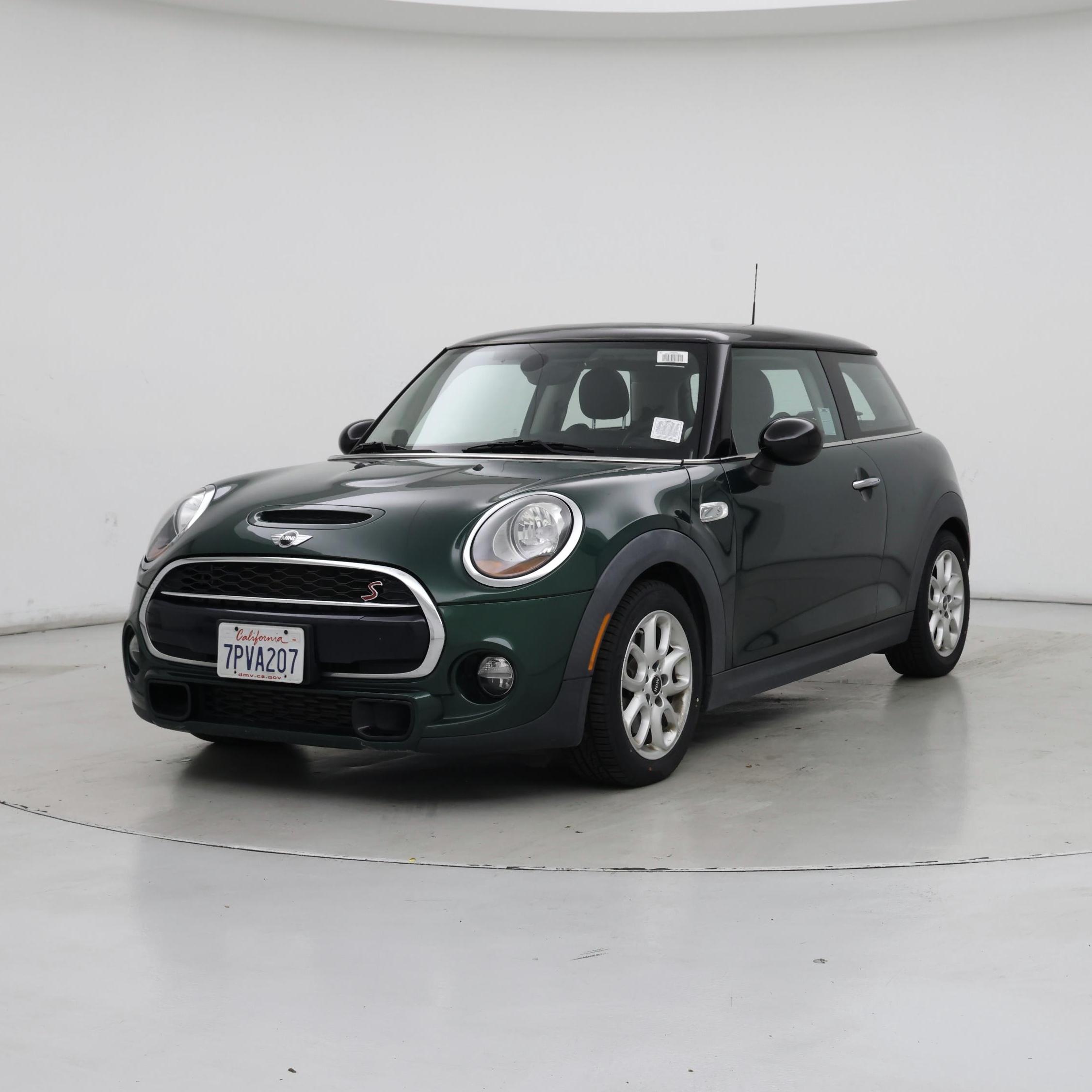 Thumbnail: 2016 MINI Cooper Hardtop - 4