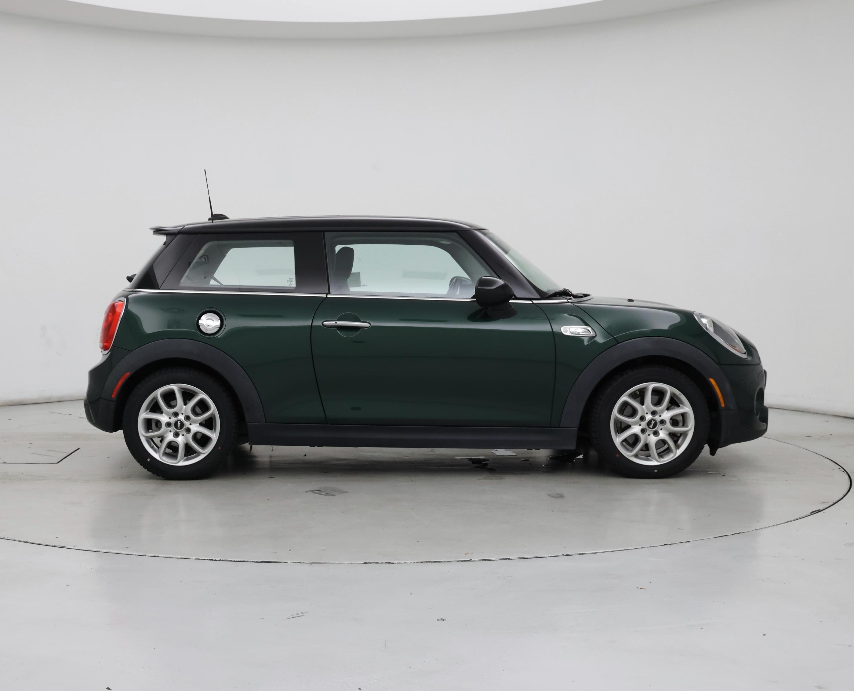Thumbnail: 2016 MINI Cooper Hardtop - 7