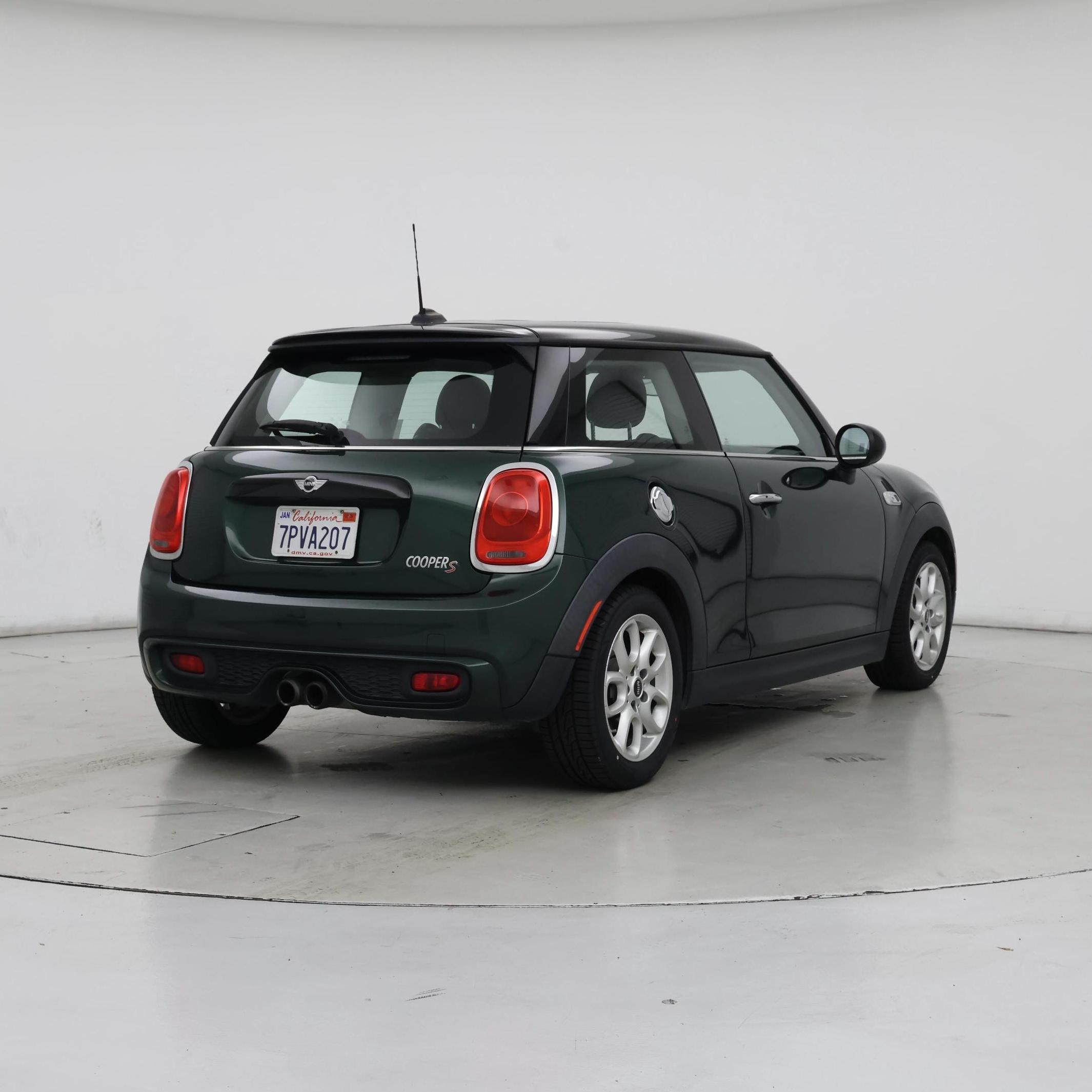 Thumbnail: 2016 MINI Cooper Hardtop - 8