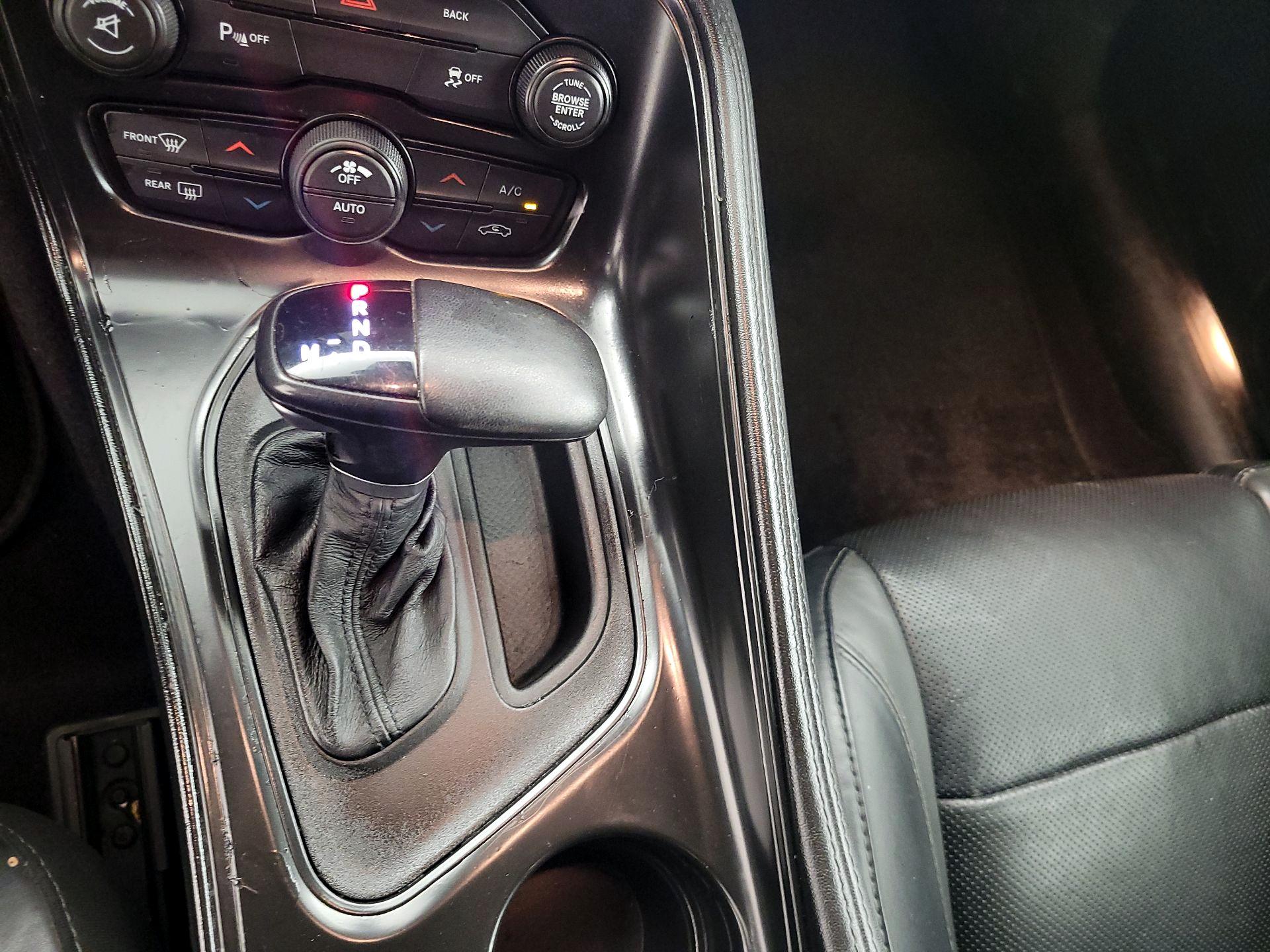 Thumbnail: 2016 Dodge Challenger - 18