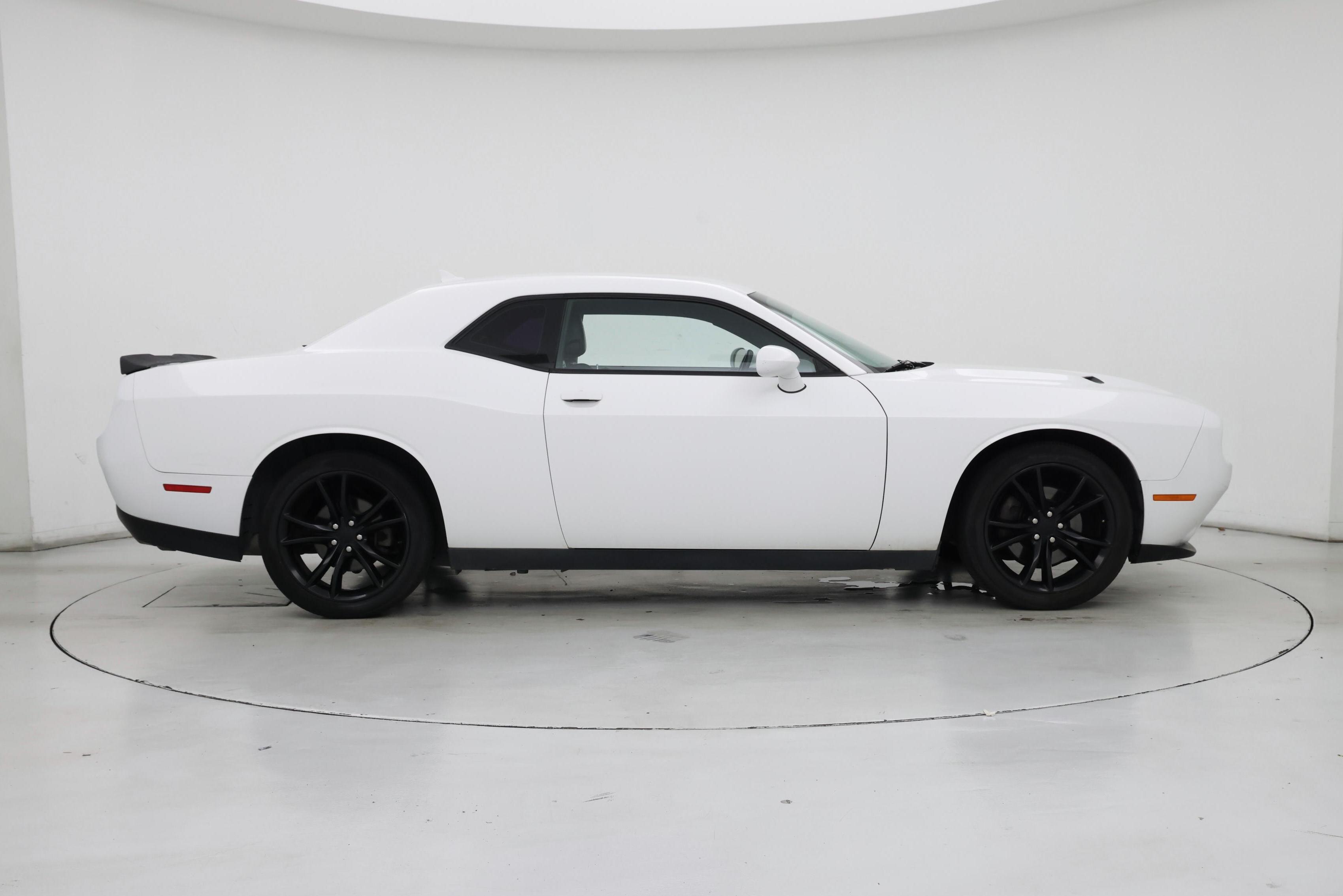 Thumbnail: 2016 Dodge Challenger - 7