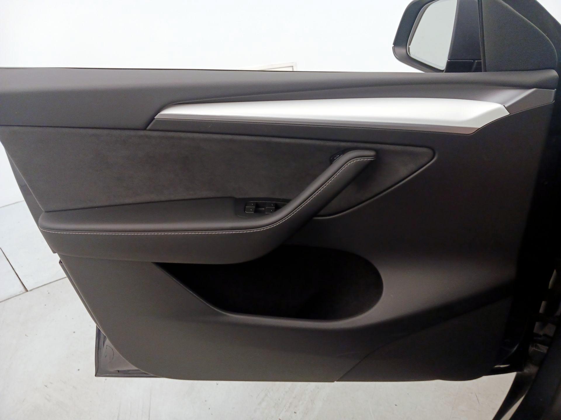 Thumbnail: 2023 Tesla Model Y - 12