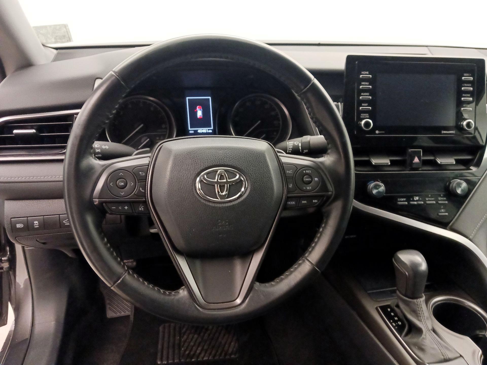 Thumbnail: 2021 Toyota Camry - 10