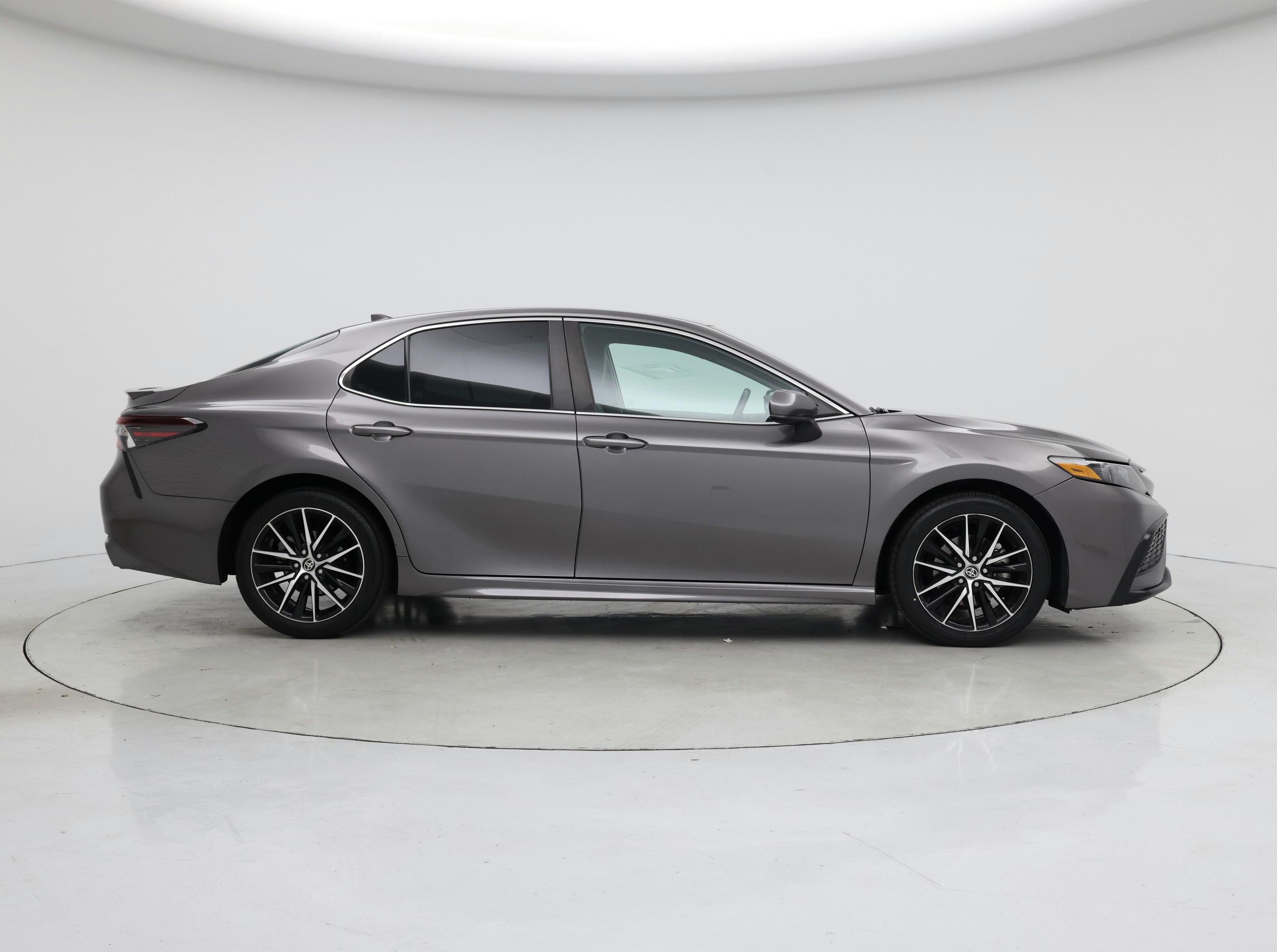 Thumbnail: 2021 Toyota Camry - 7