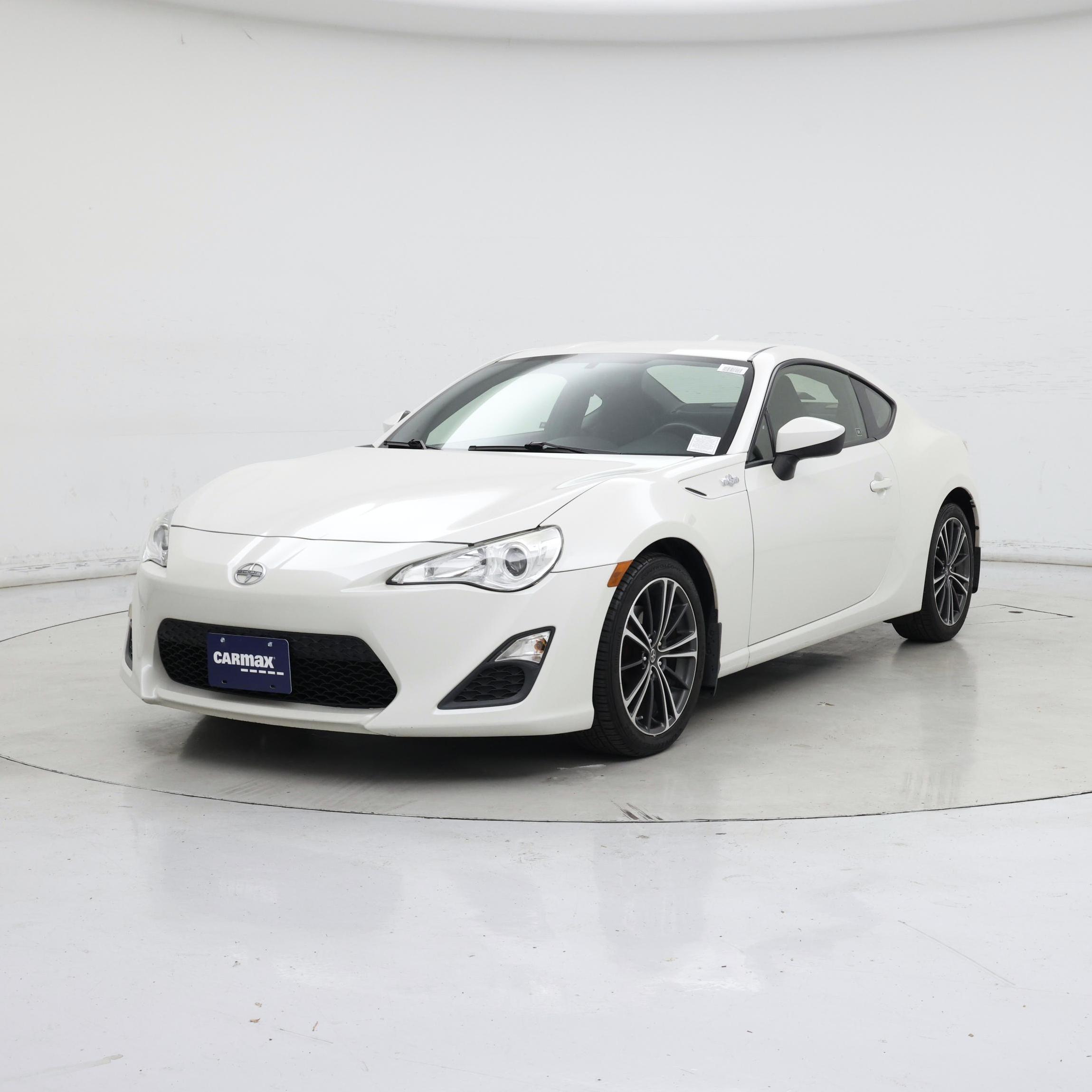 Thumbnail: 2015 Scion FR-S - 4