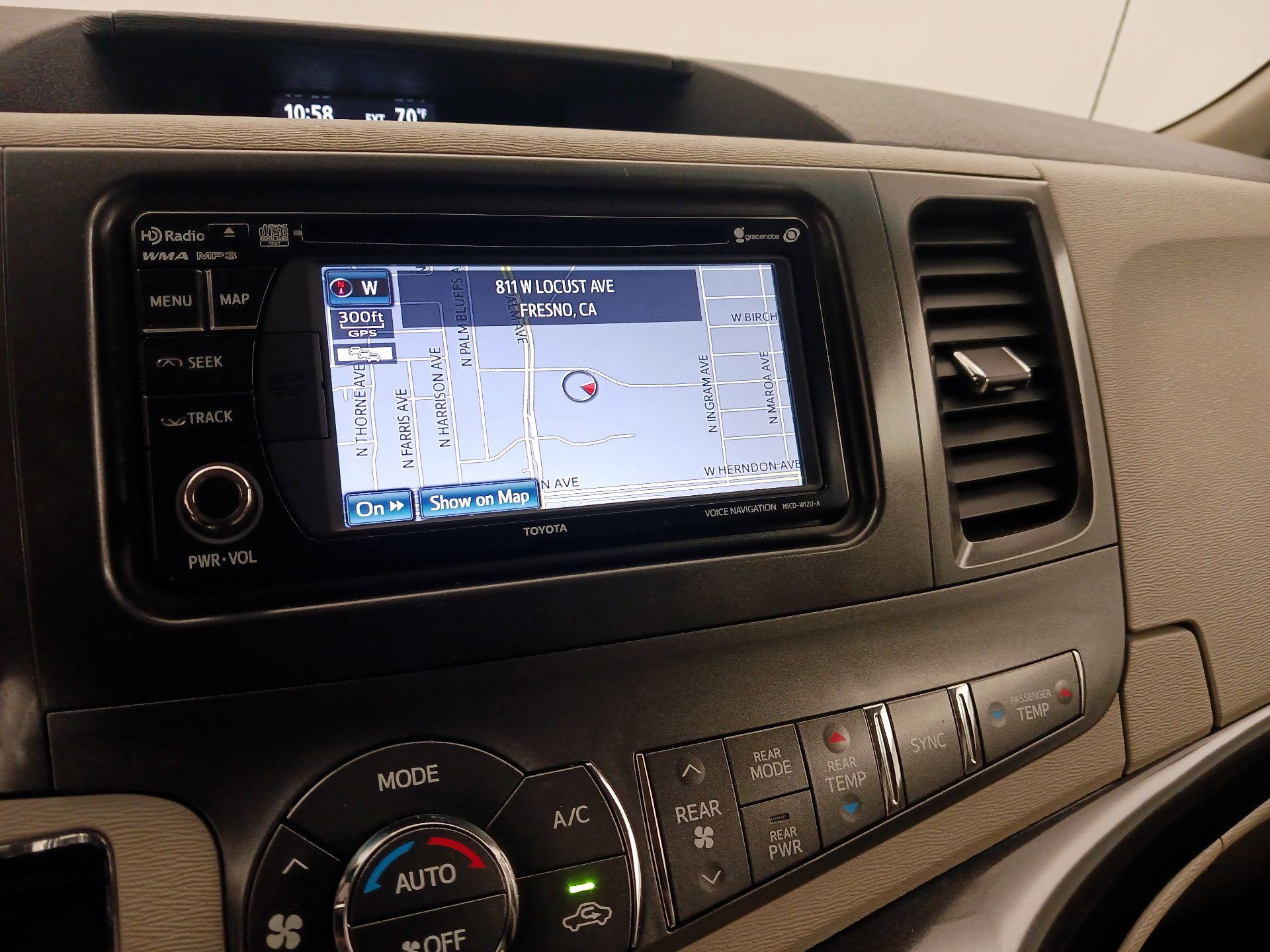 Thumbnail: 2013 Toyota Sienna - 14