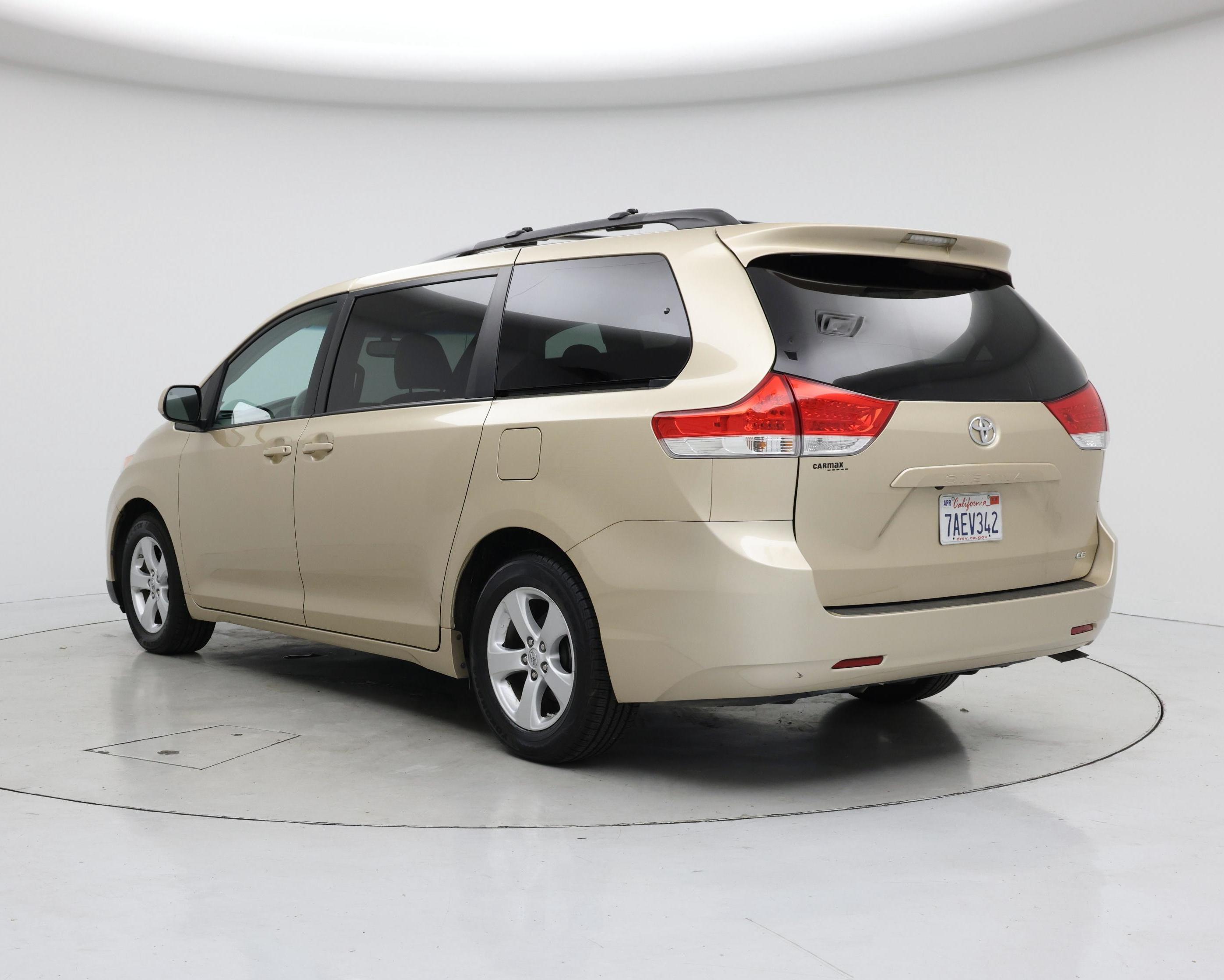 Thumbnail: 2013 Toyota Sienna - 2