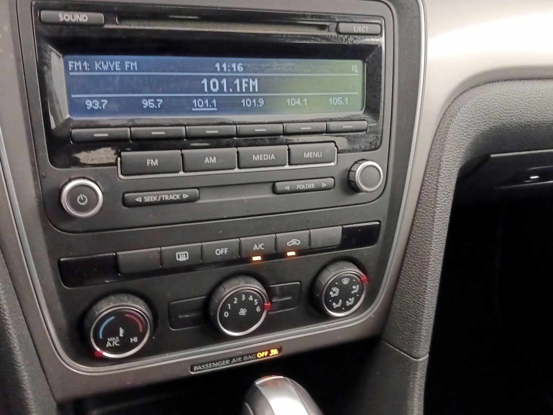 Thumbnail: 2014 Volkswagen Passat - 14