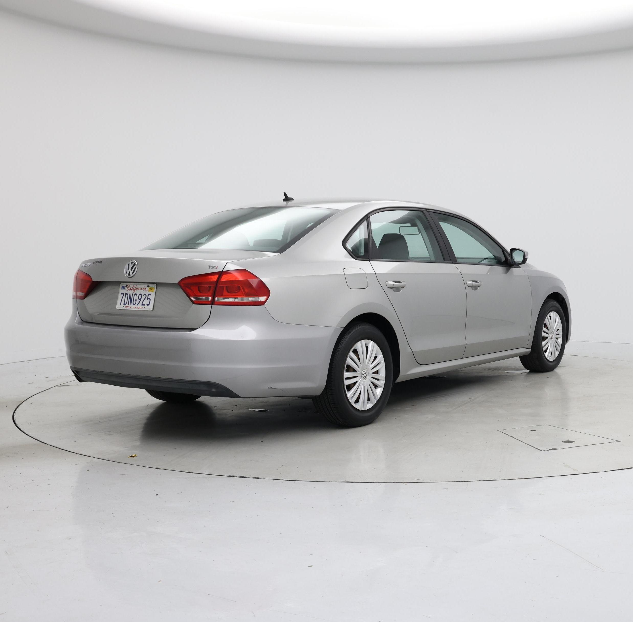 Thumbnail: 2014 Volkswagen Passat - 8