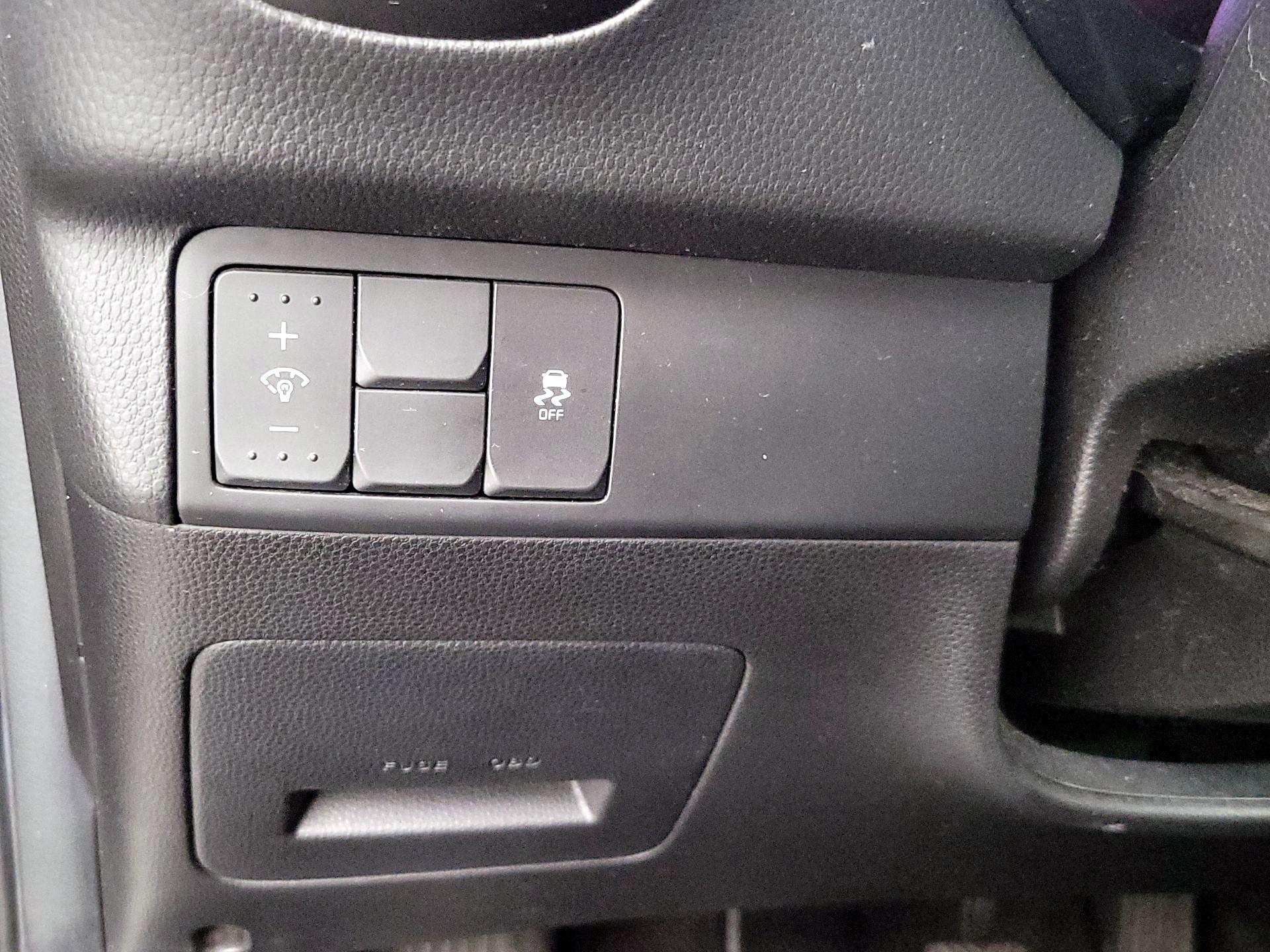 Thumbnail: 2016 Kia Soul - 13