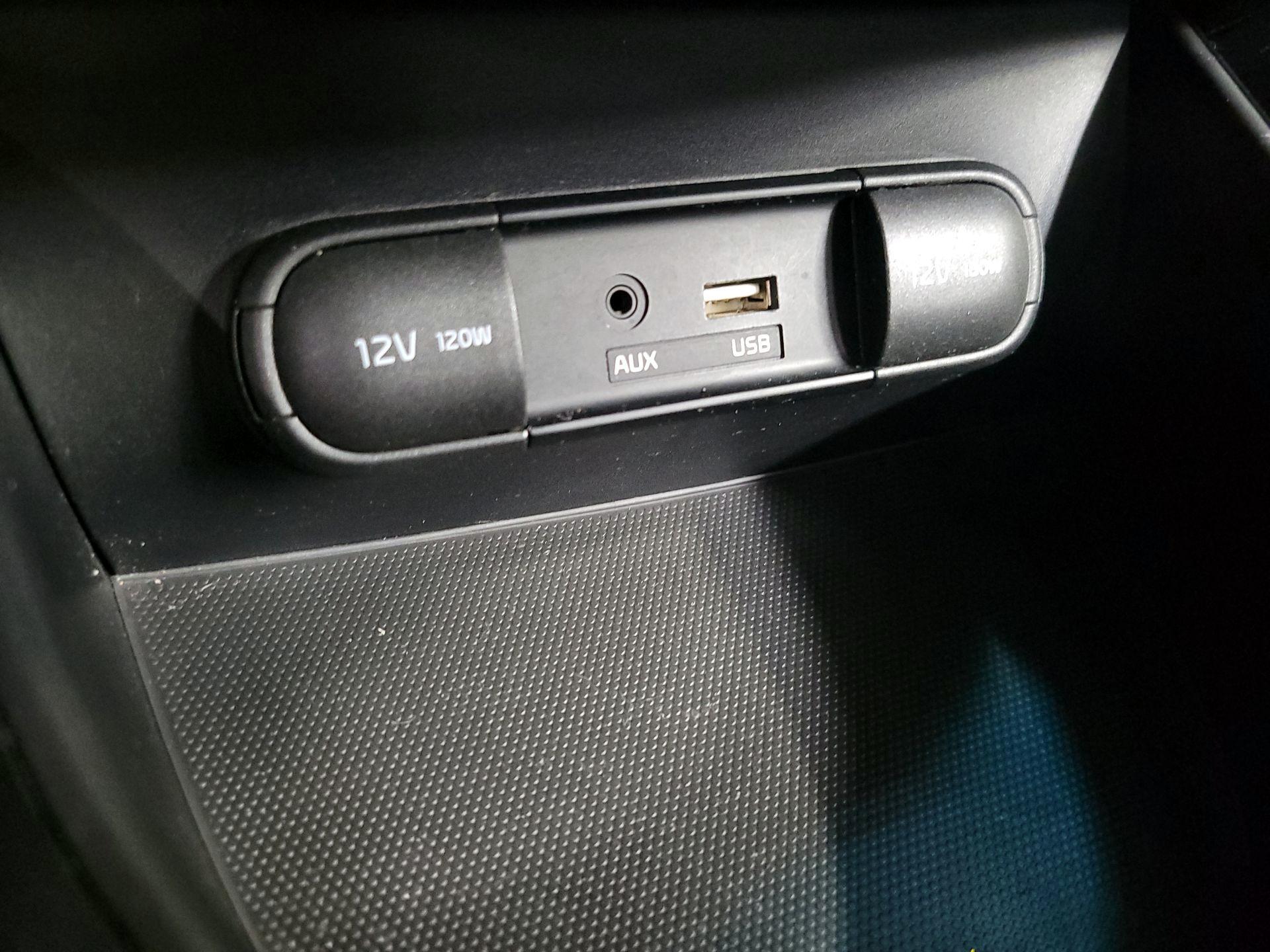 Thumbnail: 2016 Kia Soul - 17