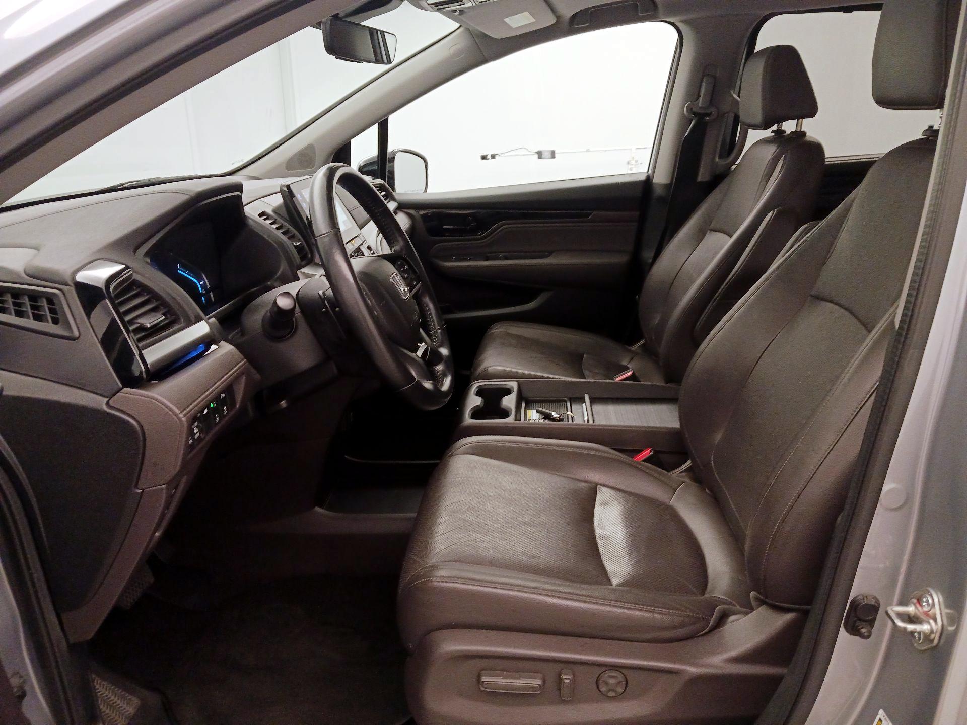 Thumbnail: 2018 Honda Odyssey - 11