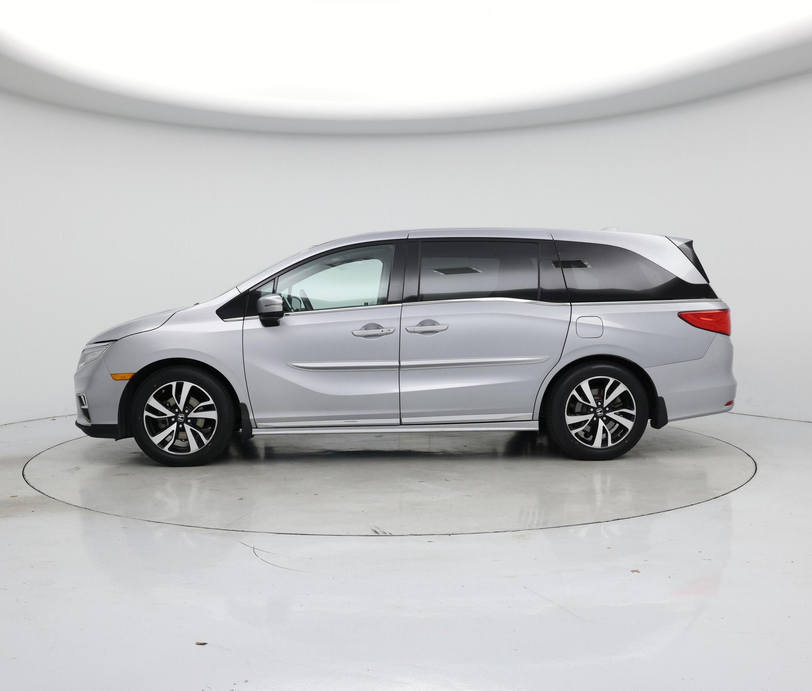Thumbnail: 2018 Honda Odyssey - 3