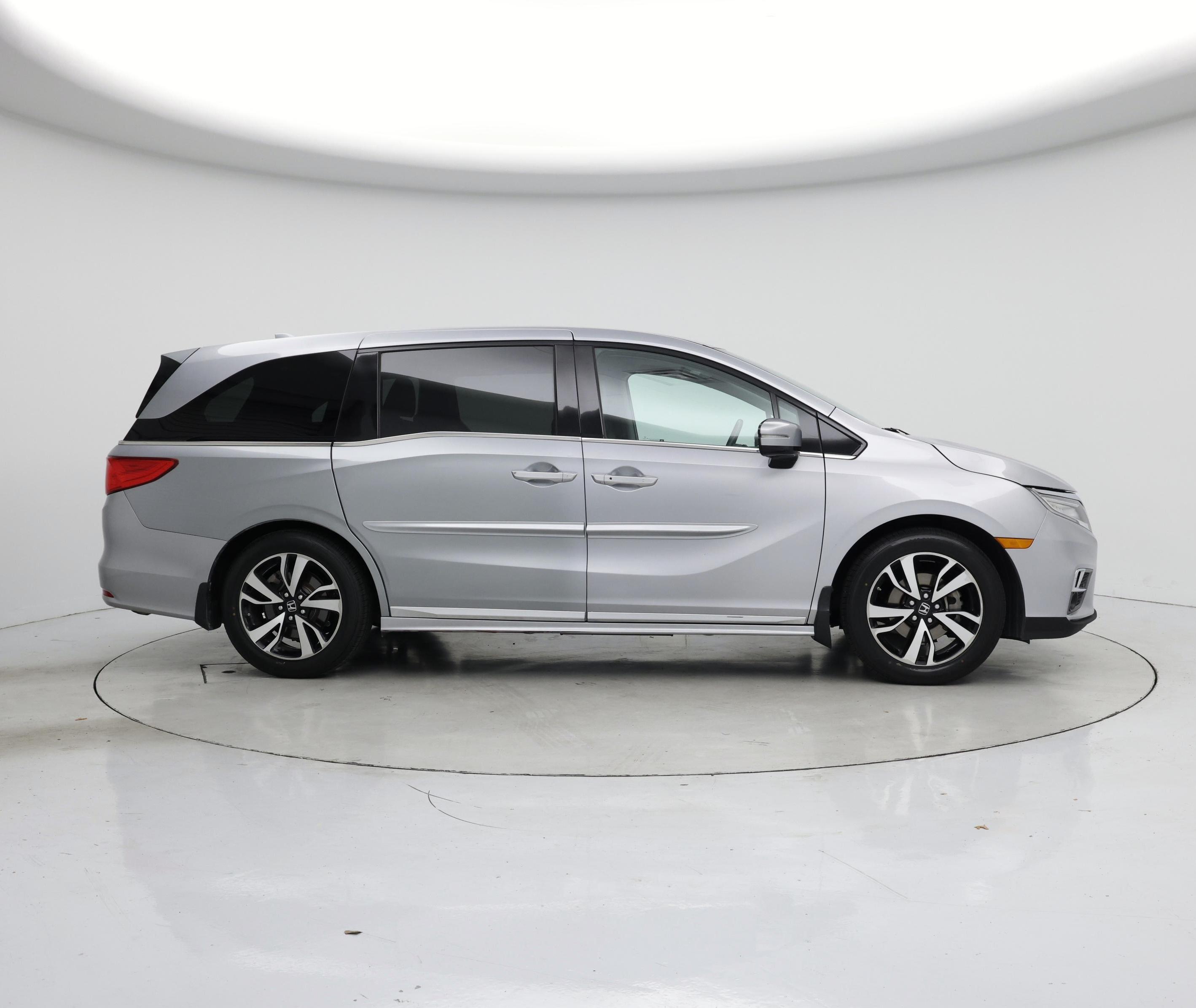 Thumbnail: 2018 Honda Odyssey - 7