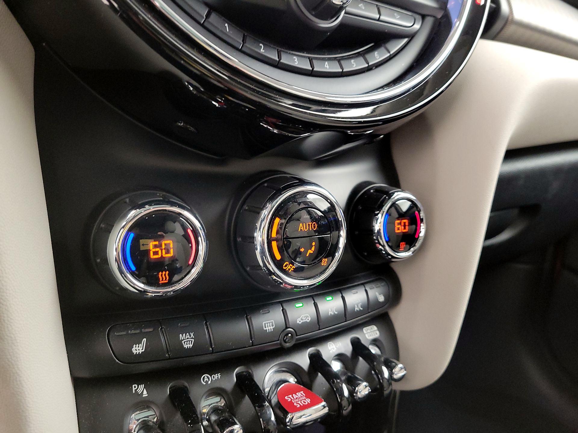Thumbnail: 2020 MINI Cooper Hardtop - 16