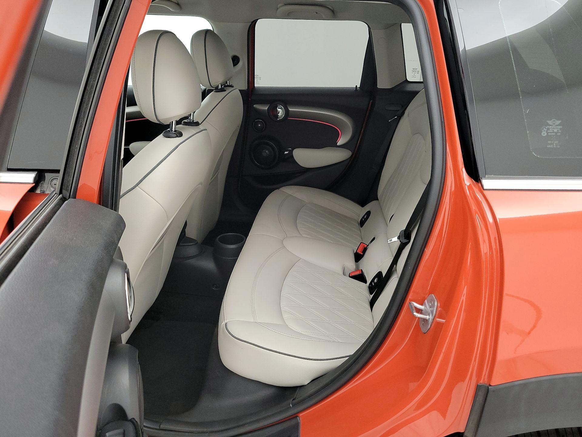 Thumbnail: 2020 MINI Cooper Hardtop - 18
