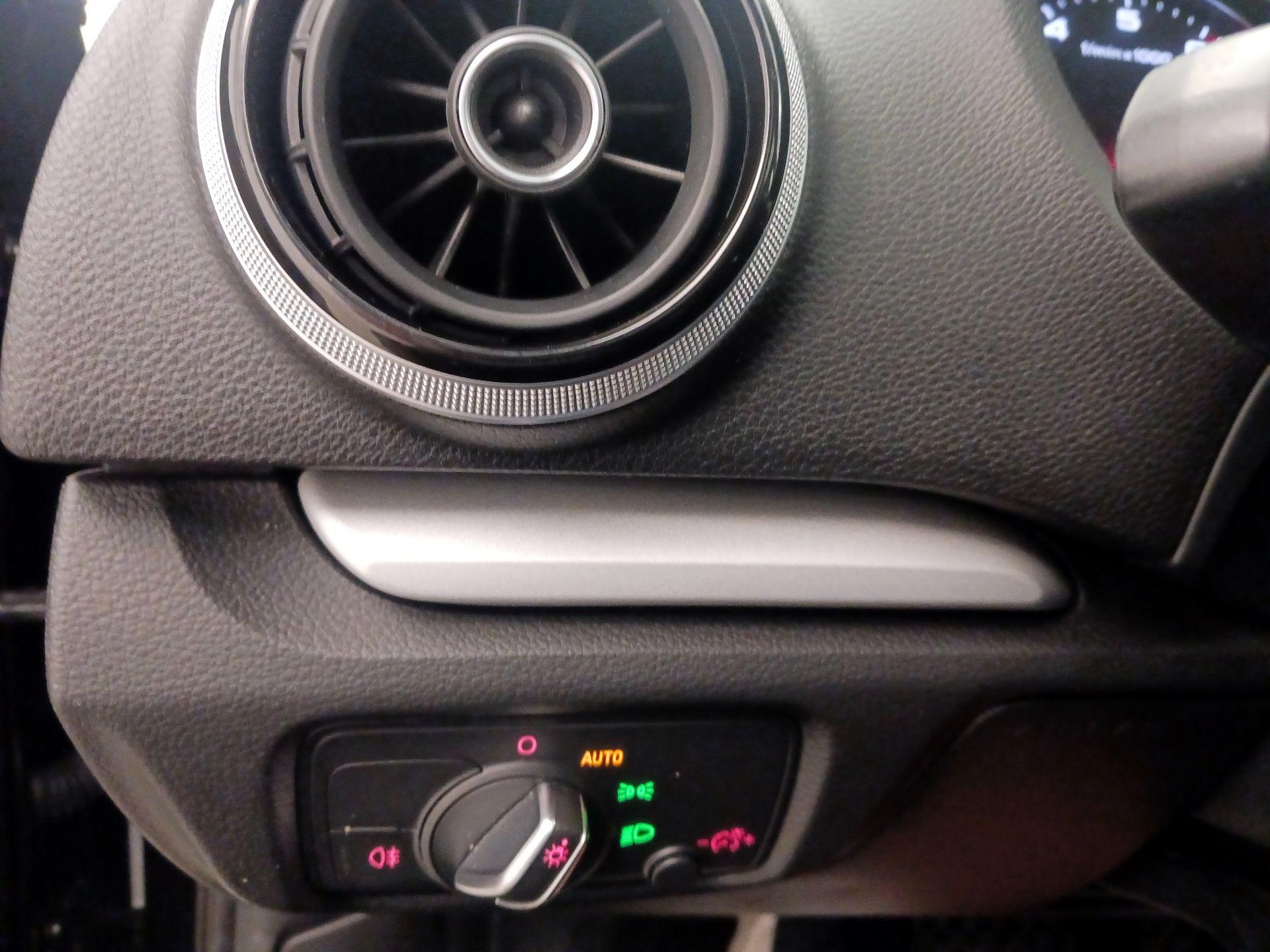 Thumbnail: 2016 Audi A3 - 13