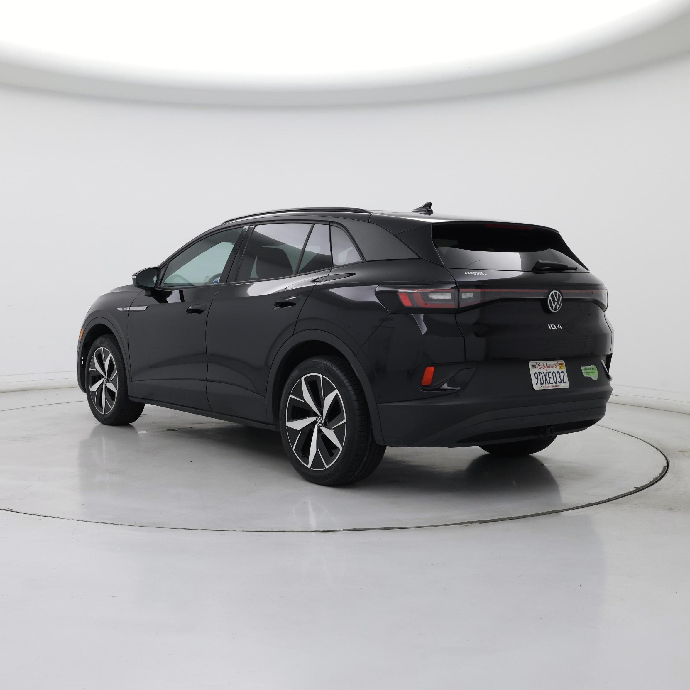 Thumbnail: 2023 Volkswagen ID.4 - 2